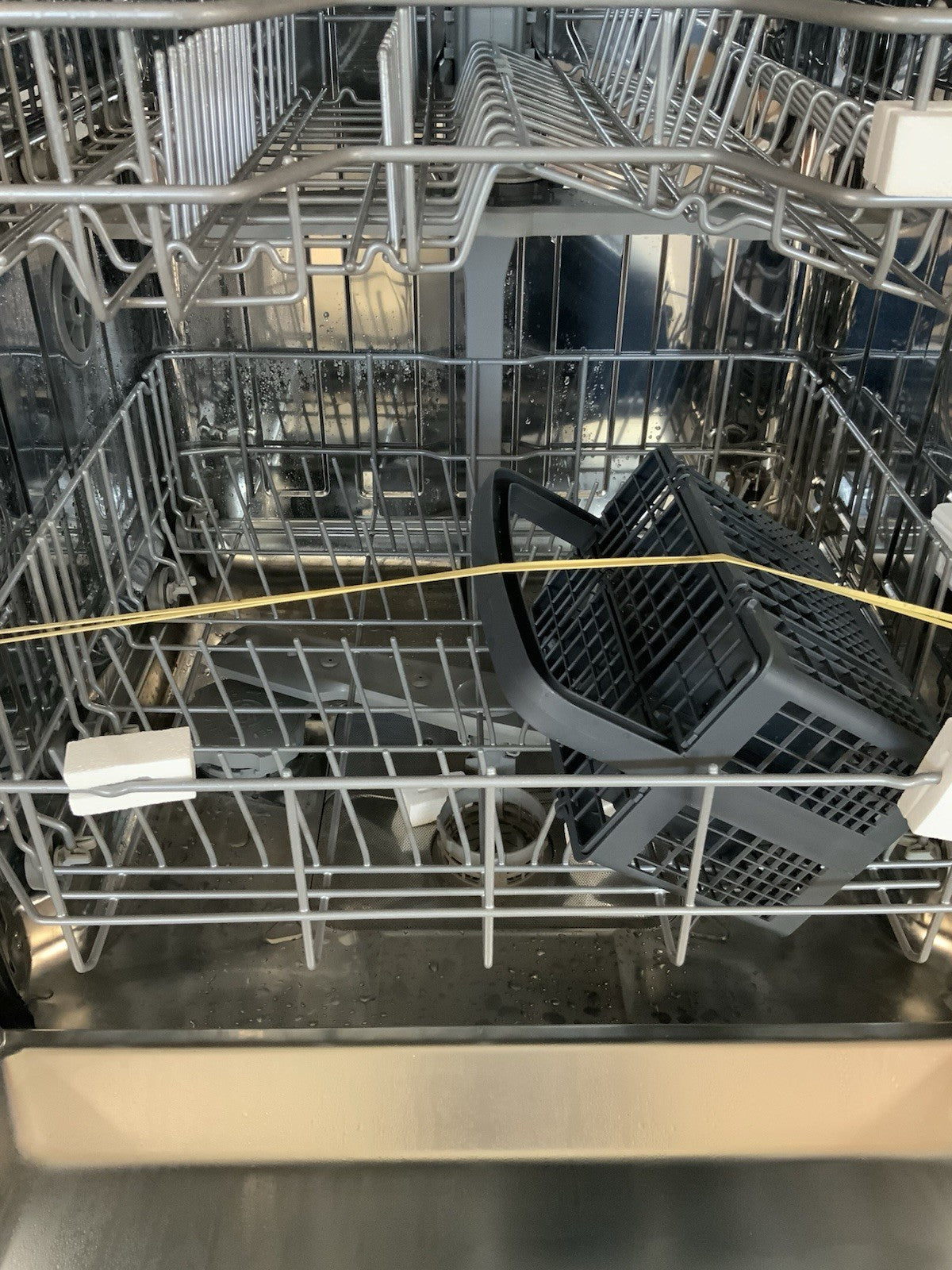 New Graded BEKO DIN15X20 Full-size Fully Integrated Dishwasher RRP £329 L78