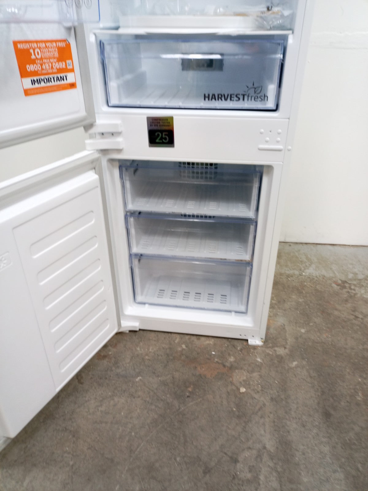New Graded Beko BCND4V973 193cm Integrated  70/30 Fridge Freezer RRP £679 N89