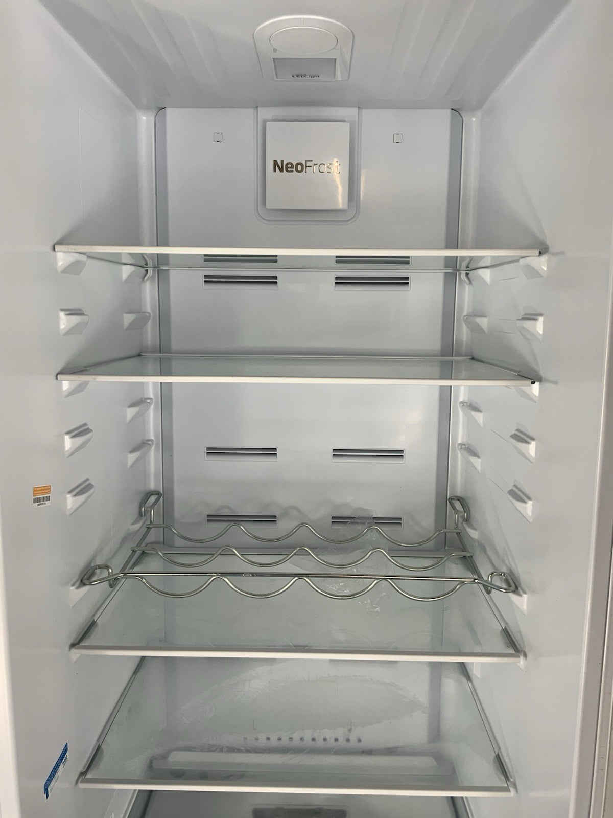 New Graded Beko BCND4V973 193cm Integrated  70/30 Fridge Freezer RRP £679 F64