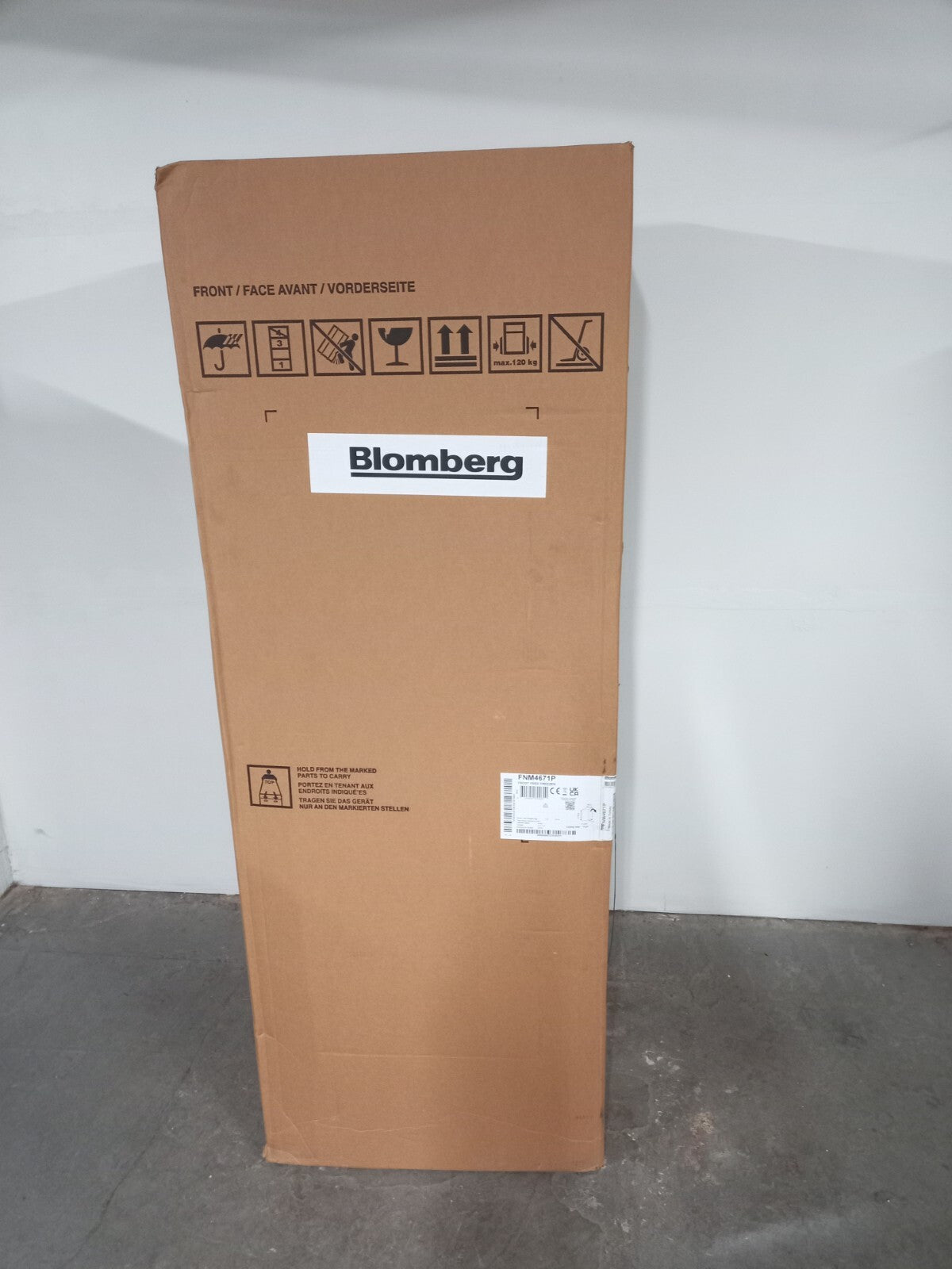 New Graded Beko FNM4671P Tall 256 ltr Freezer RRP £599 Suitable Outbuilding M29