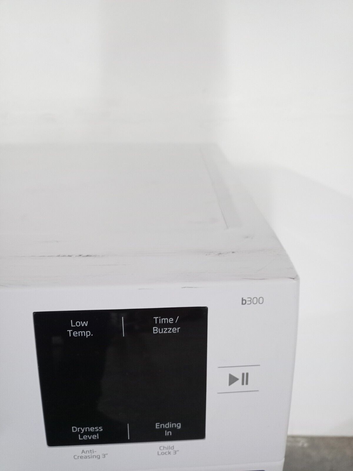 New Graded  Beko BM3T3822W 8kg Heat Pump Tumble Dryer RRP£349 X2
