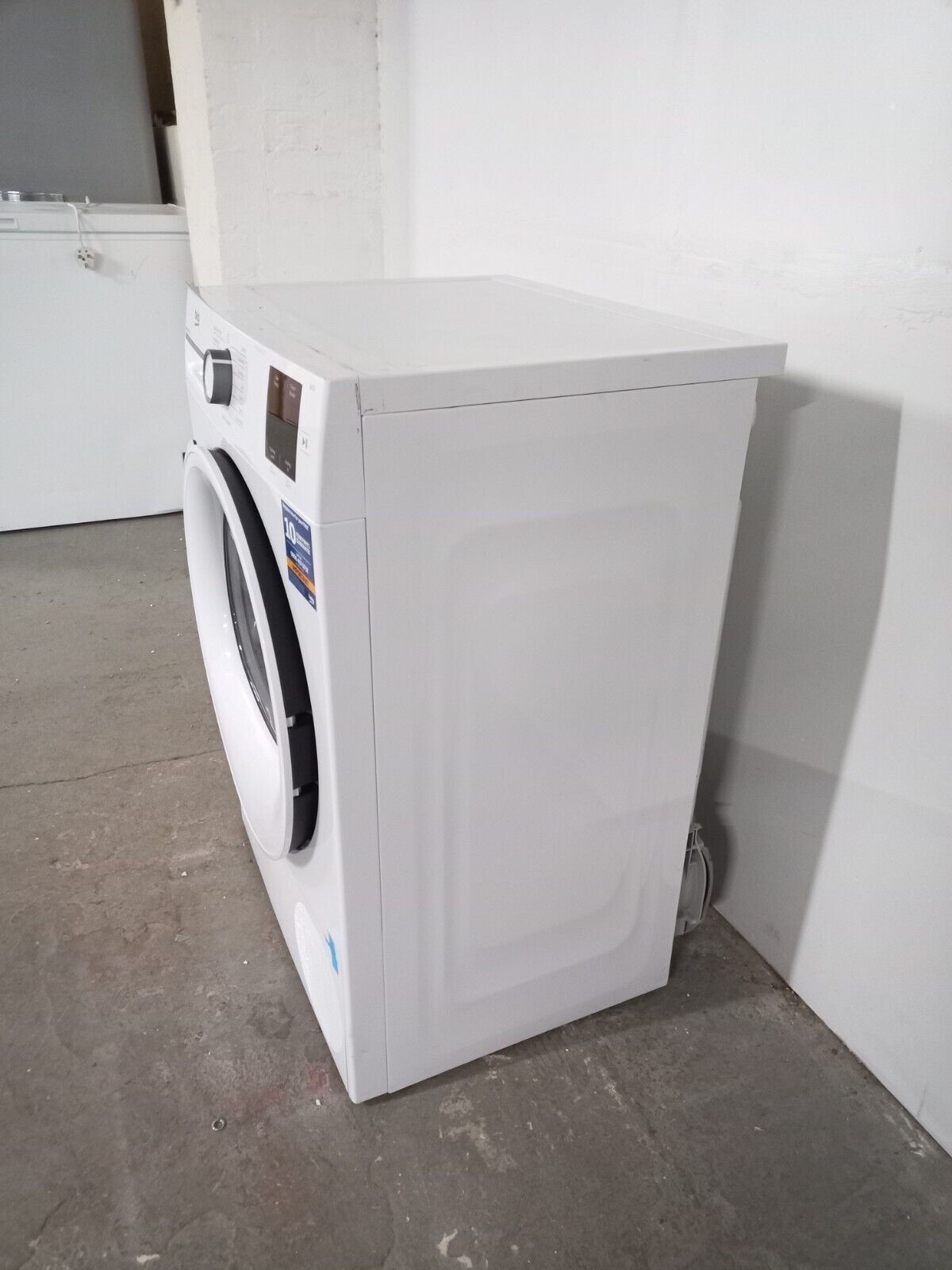 New Graded  Beko BM3T3822W 8kg Heat Pump Tumble Dryer RRP£349 X2