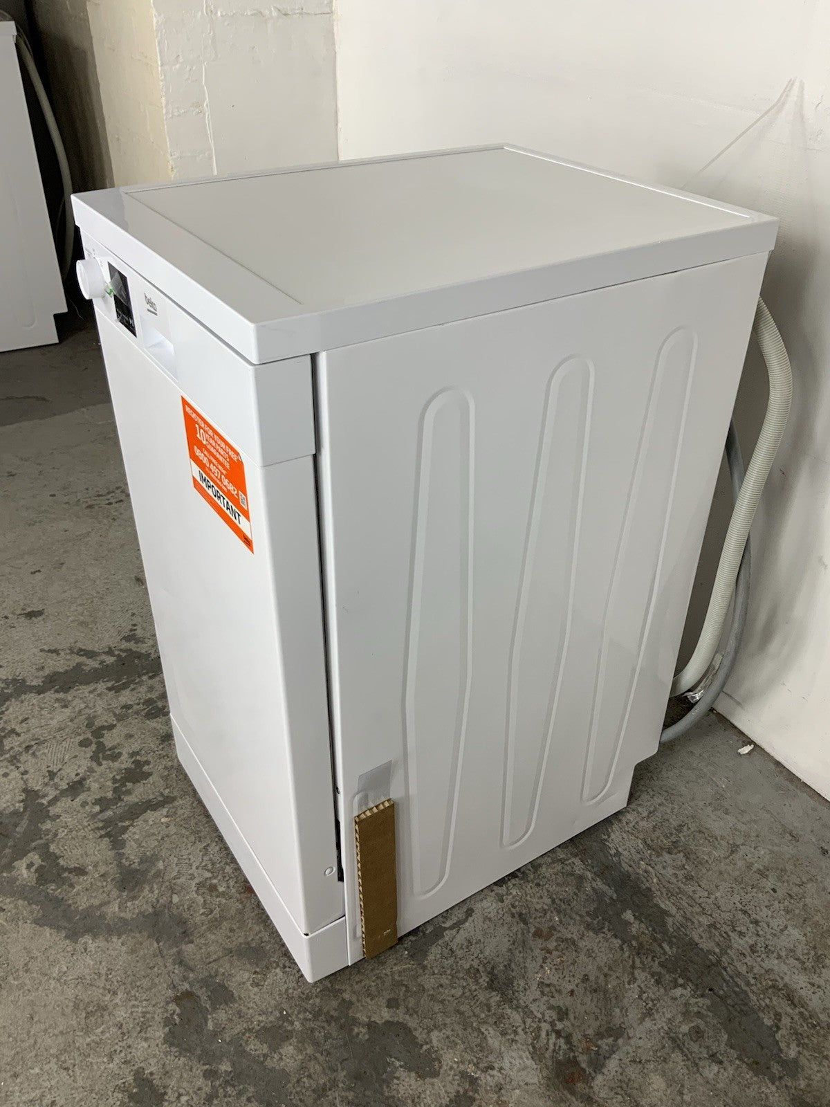 New Graded White  Beko DVS04X20W Slimline Dishwasher RRP£299- F22