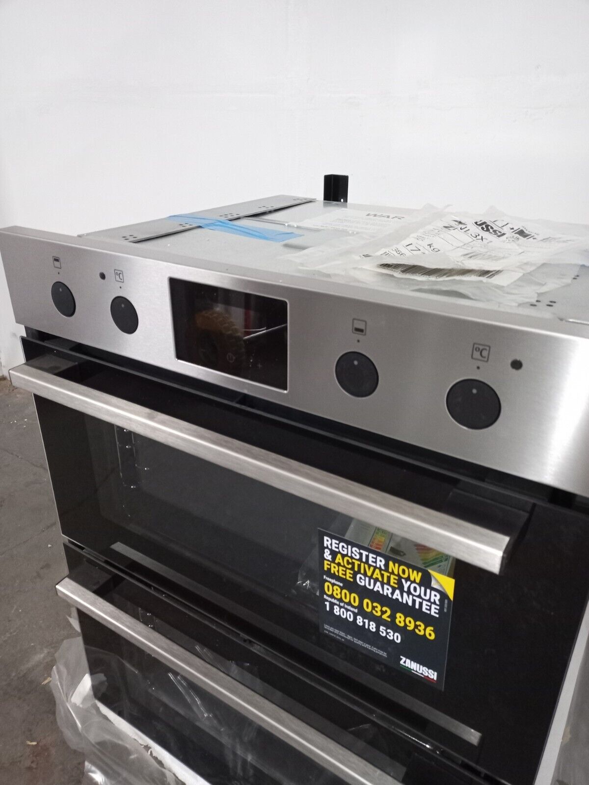 New Graded  Zanussi ZPHNL3X1 60cm Built Under Double Fan Oven - RRP£589 E17