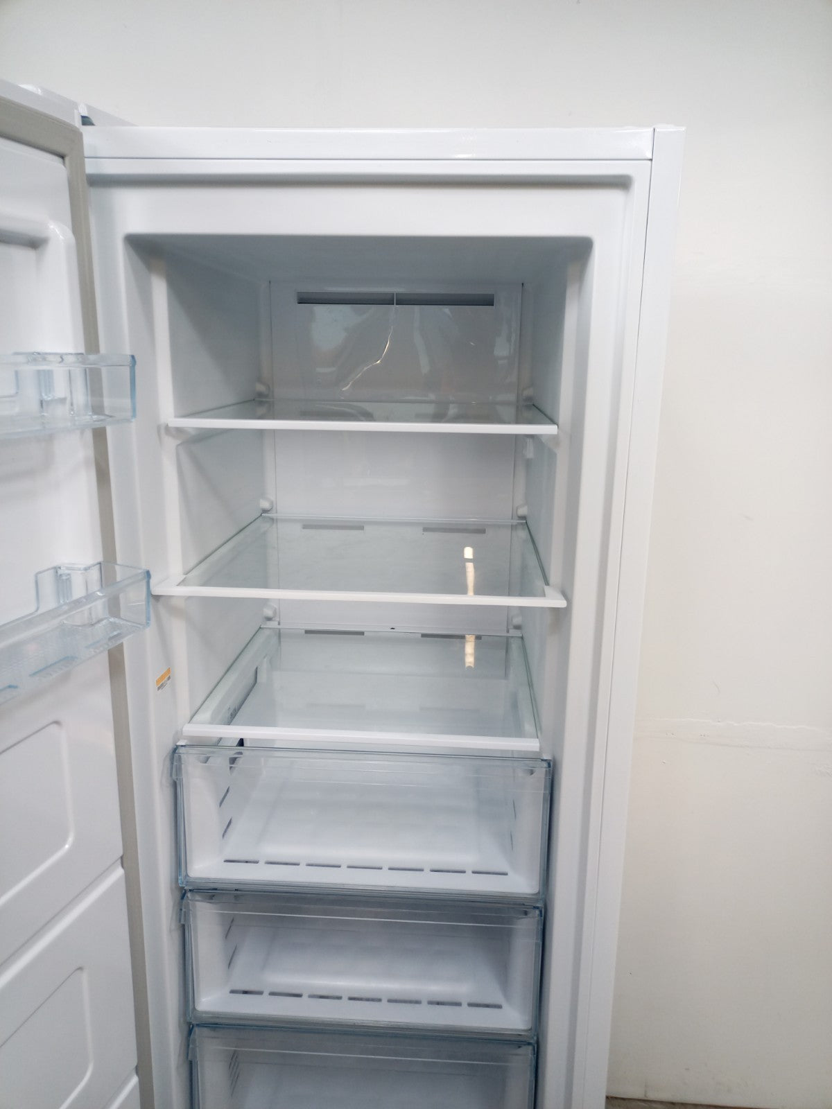 New Graded Beko FNP4686W Frost Free Freezer Suit Outbuildings--RRP £579 H19