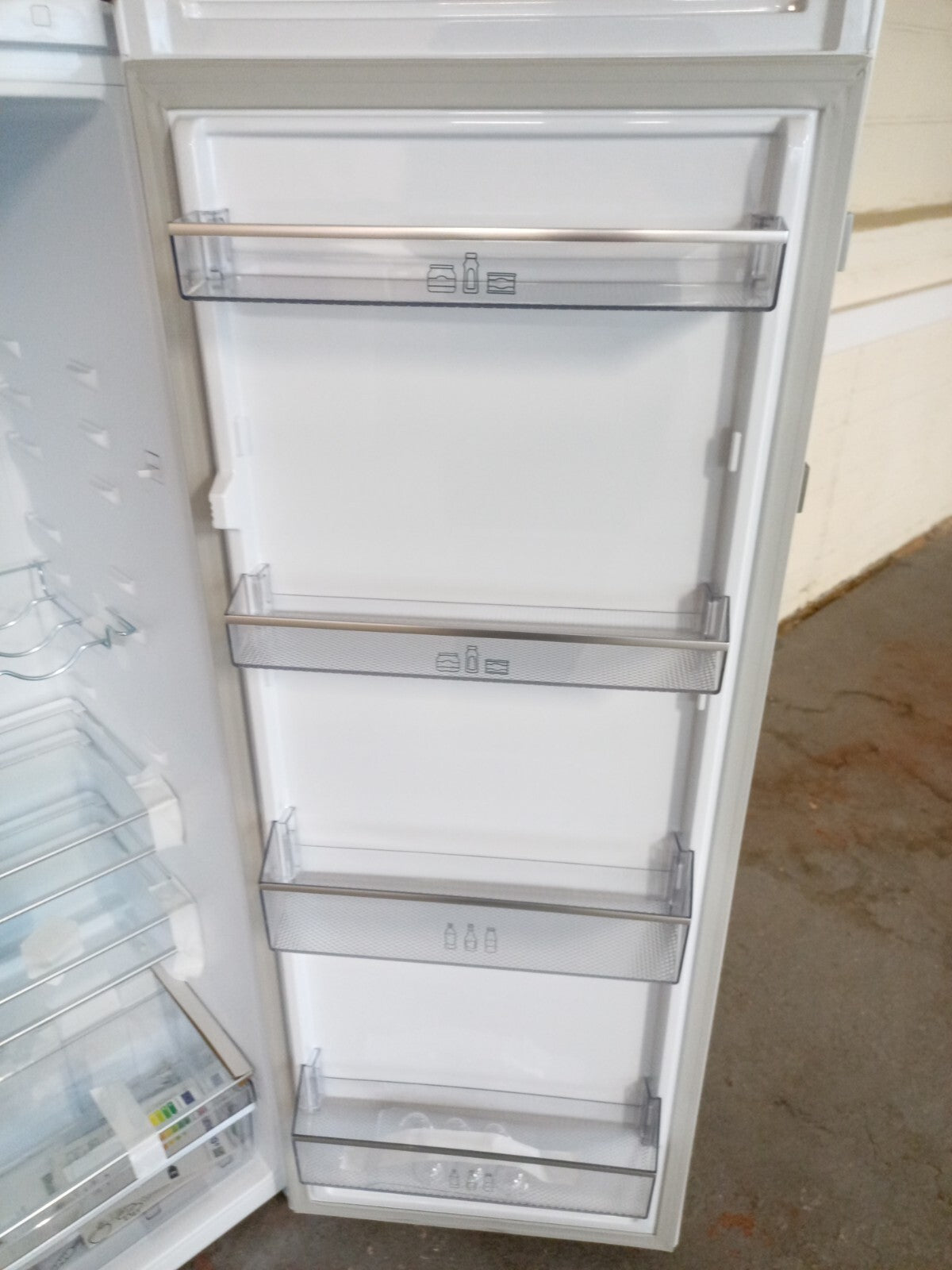 New Graded  Beko SSM4554 Tall Larder FrIdge RRP £419! -P7