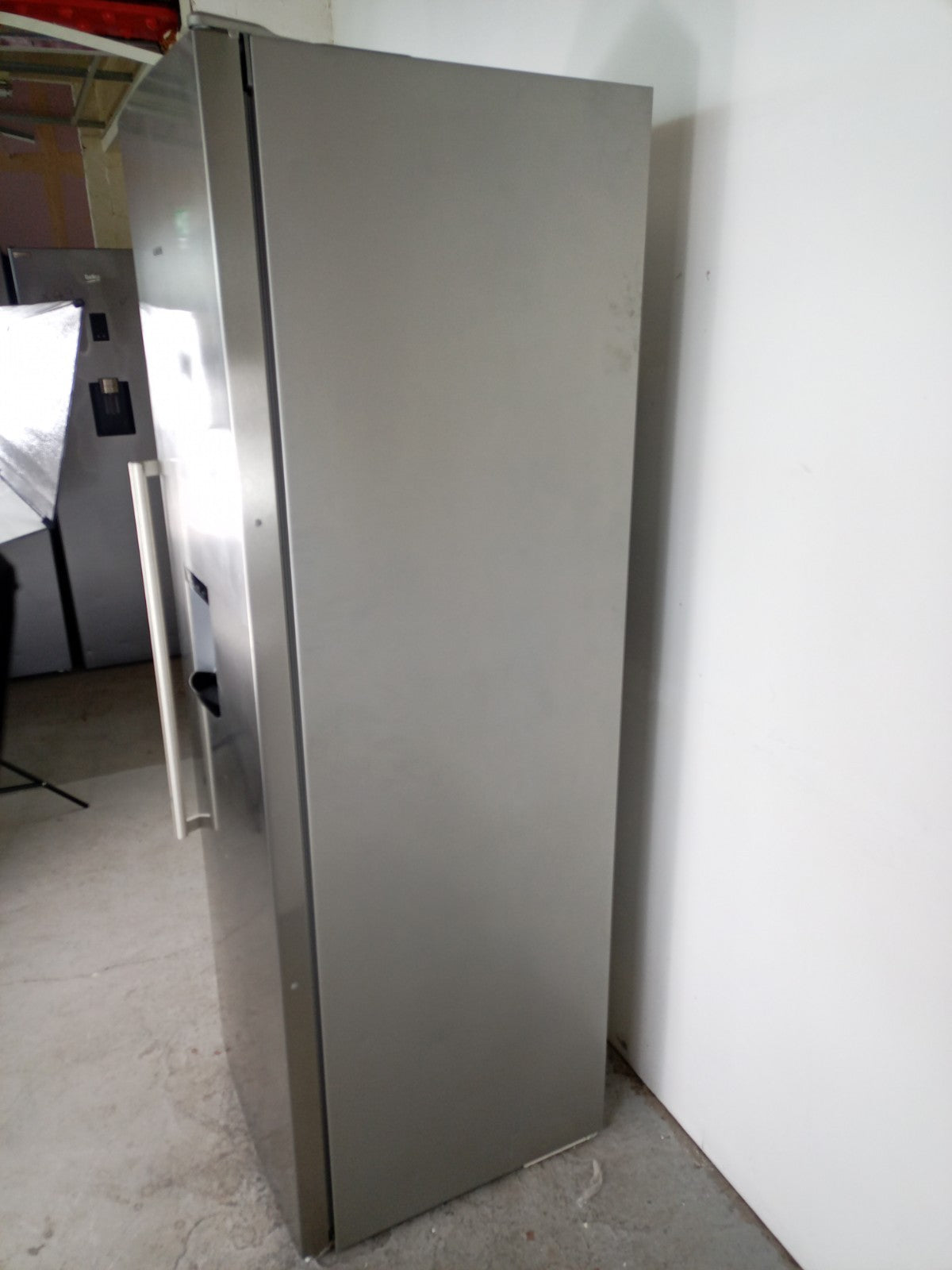 Extra Large Silver Siemens GS36DB12VG Frost Free Freezer With Ice Maker E66