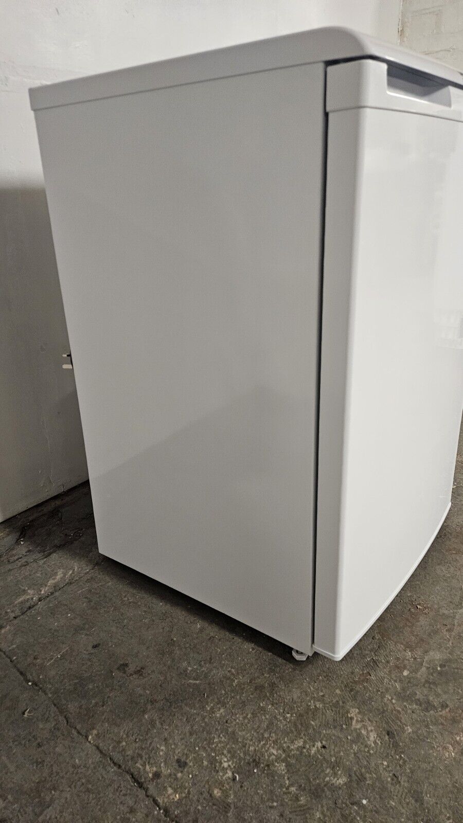 New Graded BEKO UFF4584W Undercounter Freezer - White RRP £259 (R1)