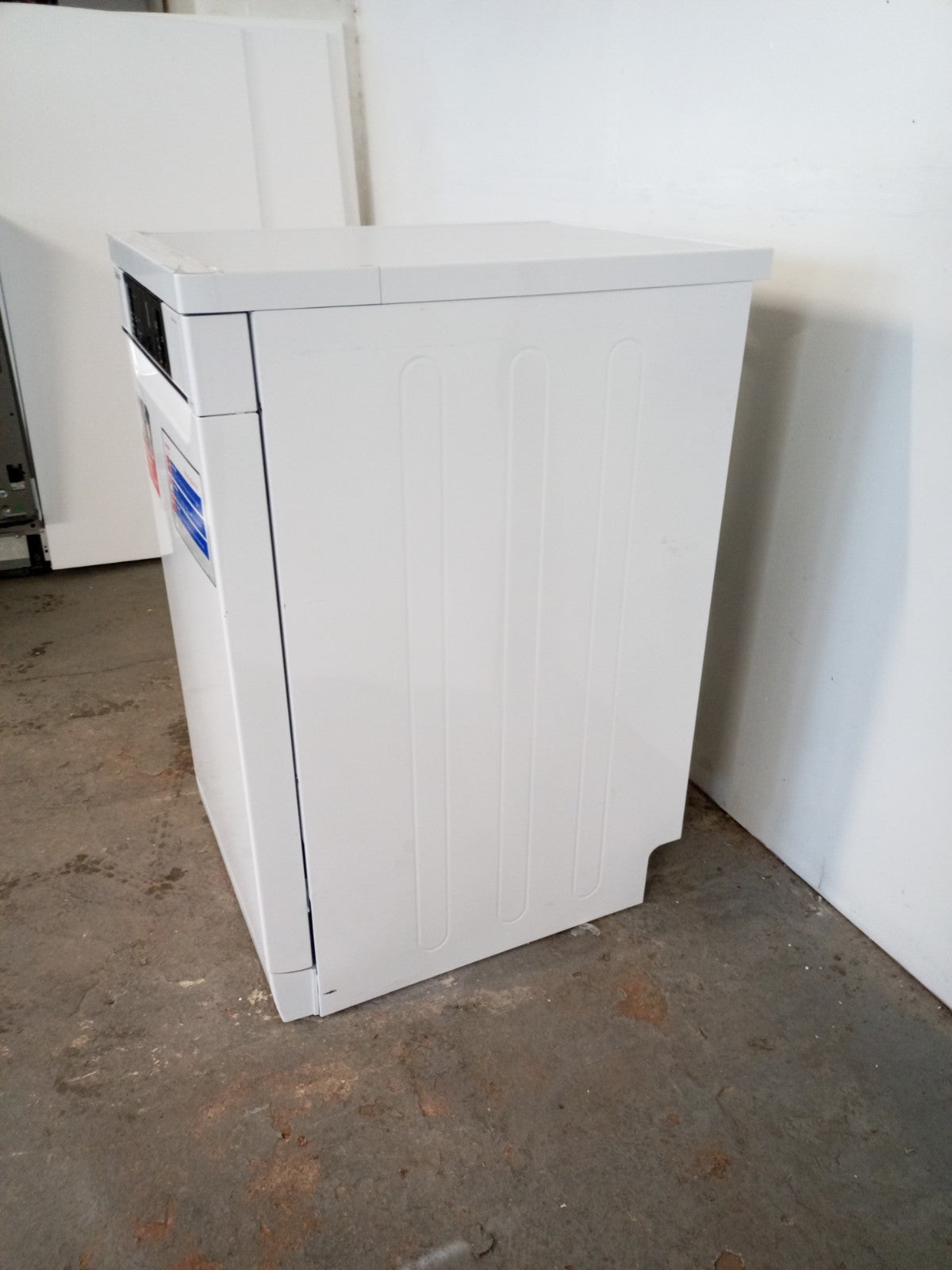 New Graded White Sharp QW-NS1CF49EW Freestanding Slimline Dishwasher RRP£319 T15