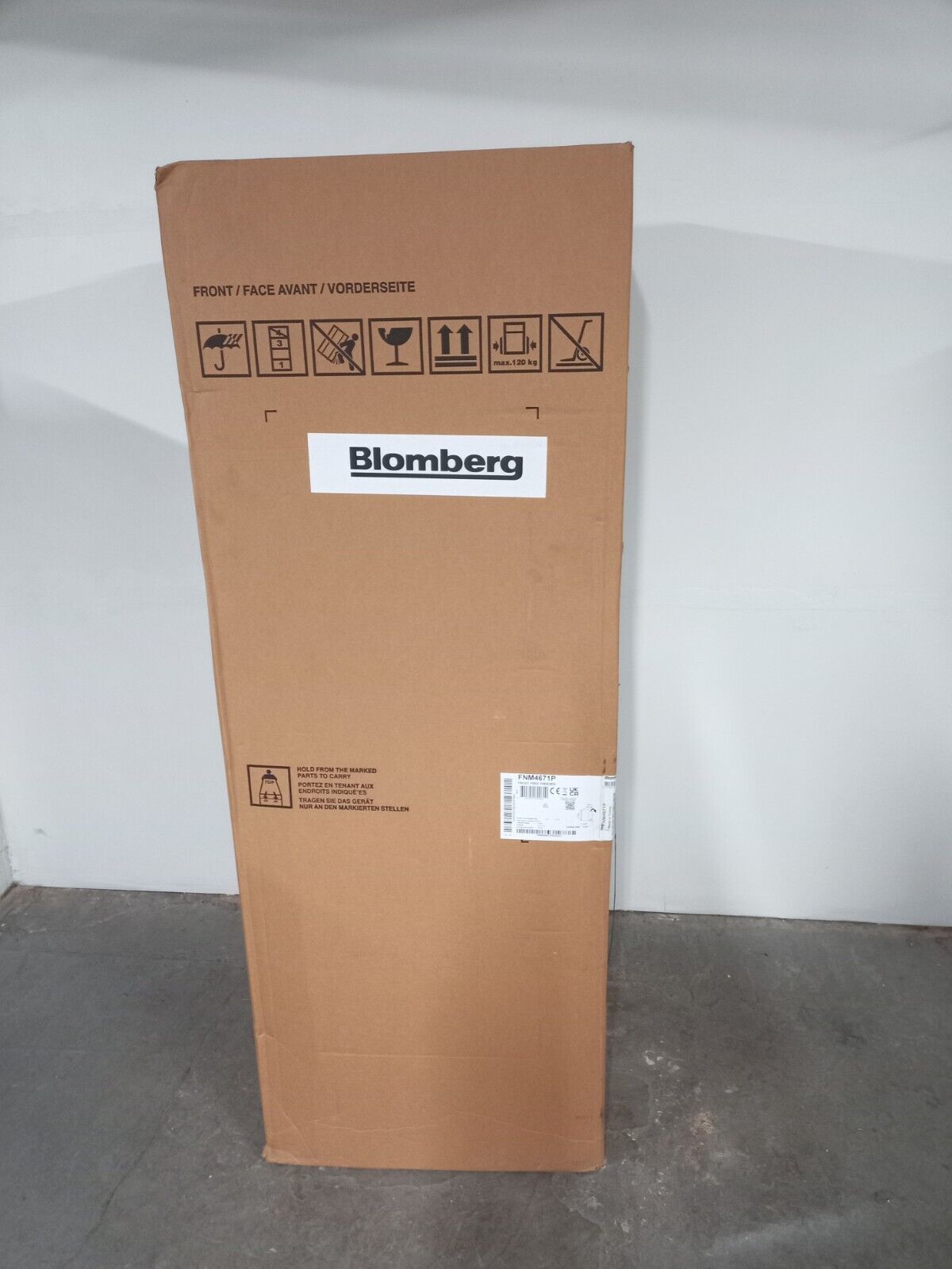 New Graded Beko FNM4671P Tall 256 ltr Freezer RRP £529 Suitable Outbuilding M29