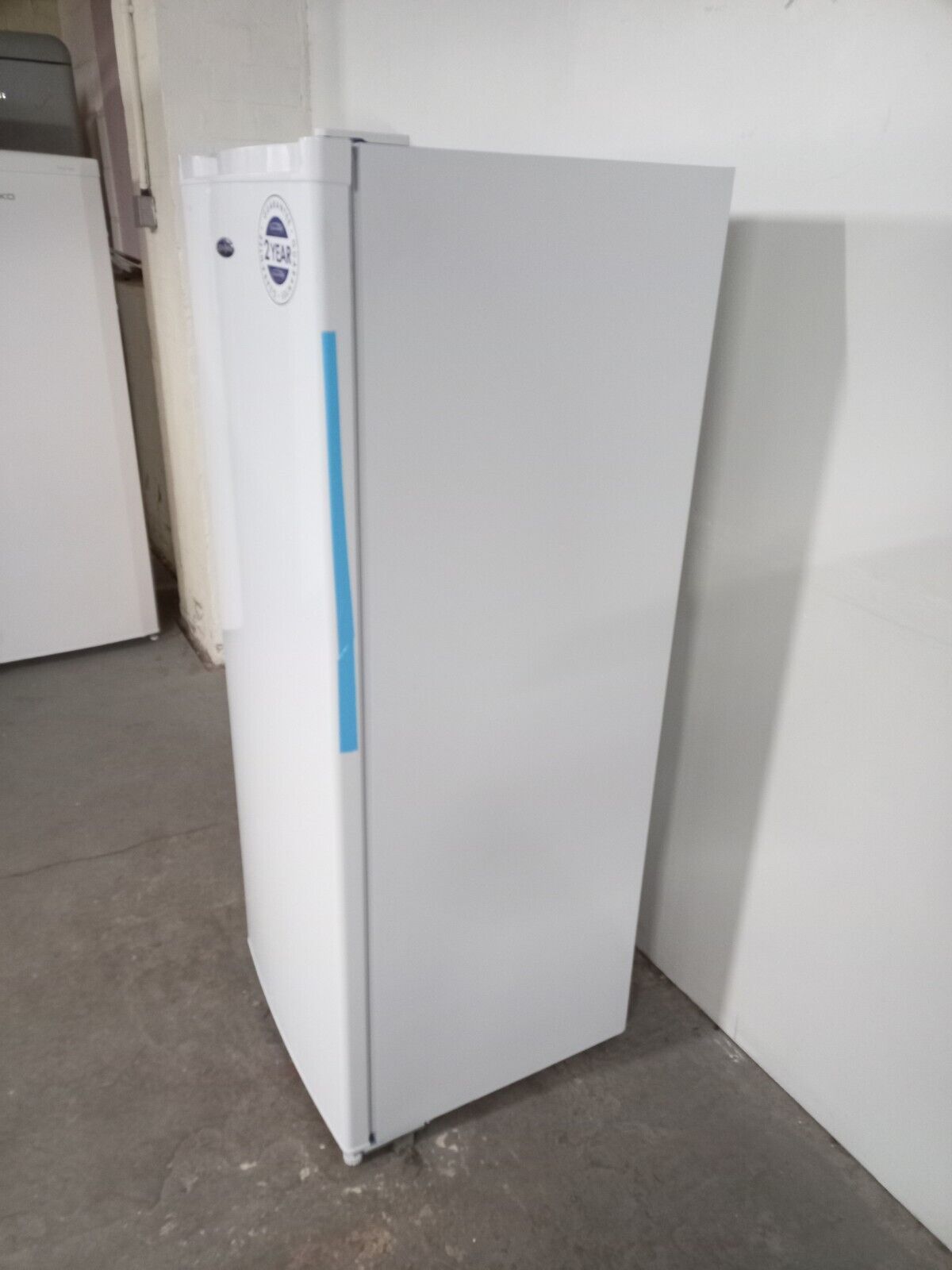 New Graded Iceking RL254EW Tall  242 ltr Larder FrIdge RRP £299 - D21