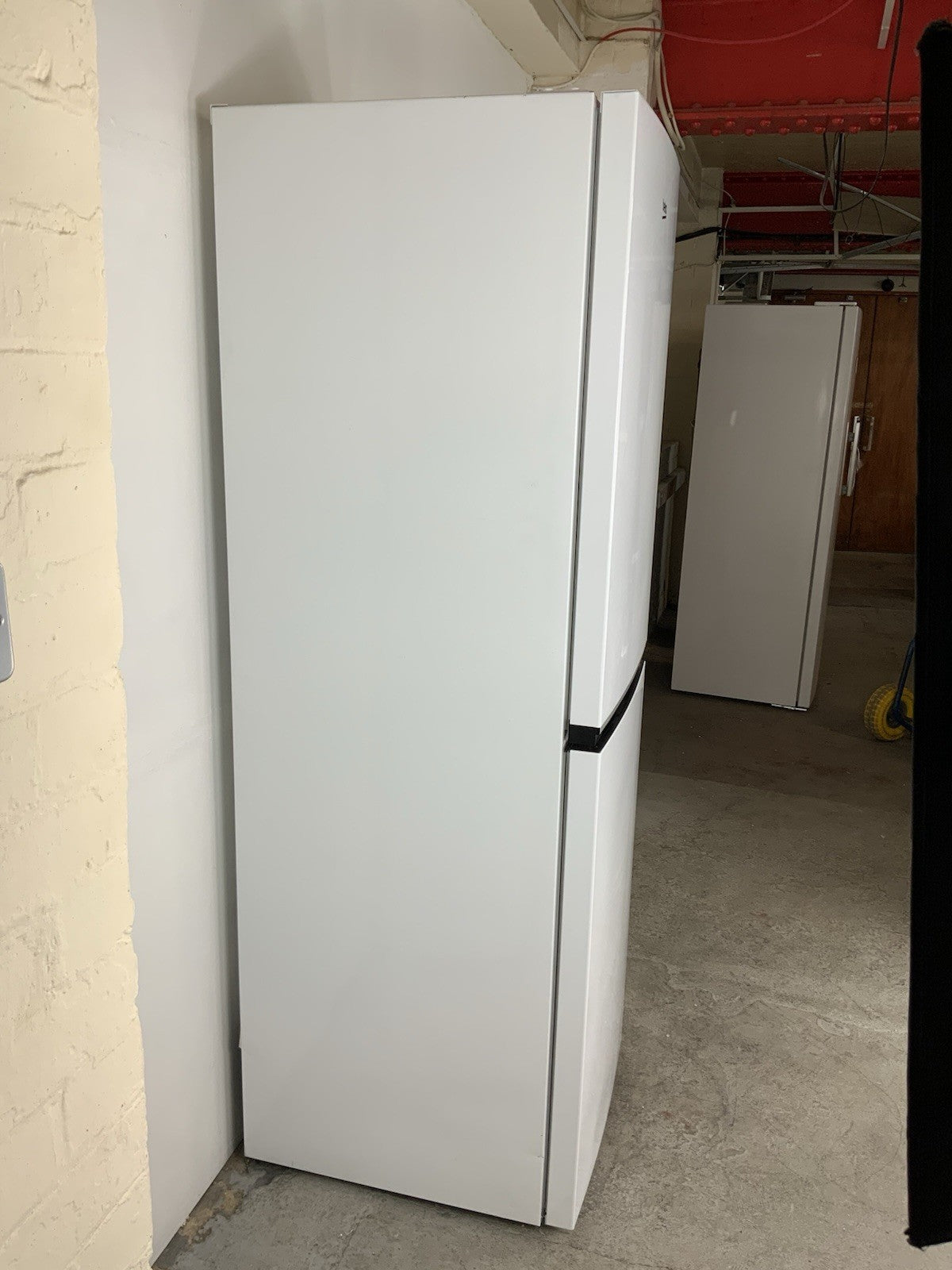 New Graded Beko CNG4692VW  50/50 Frost Free Fridge Freezer - White F11