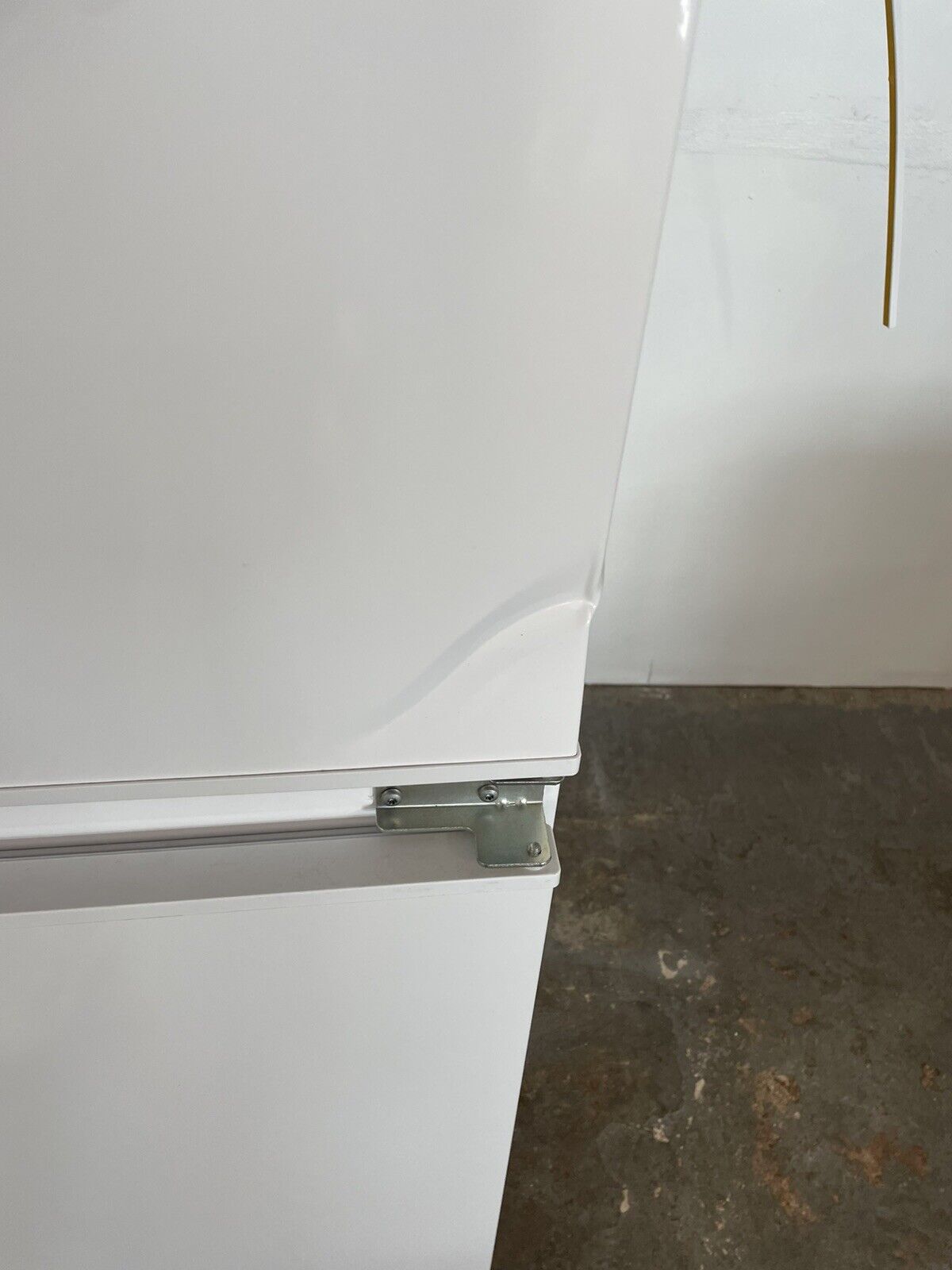 New Graded Montpellier MIFF505LF Integrated Frost Free Fridge Freezer 50/50 X48