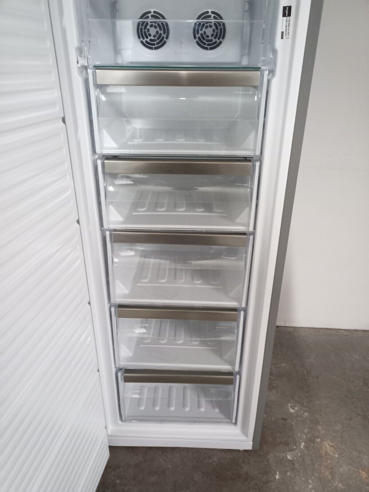 Large Silver Whirlpool UW8F2CXLSBUK2 252 ltr  Tall  Freezer UK Delivery L38
