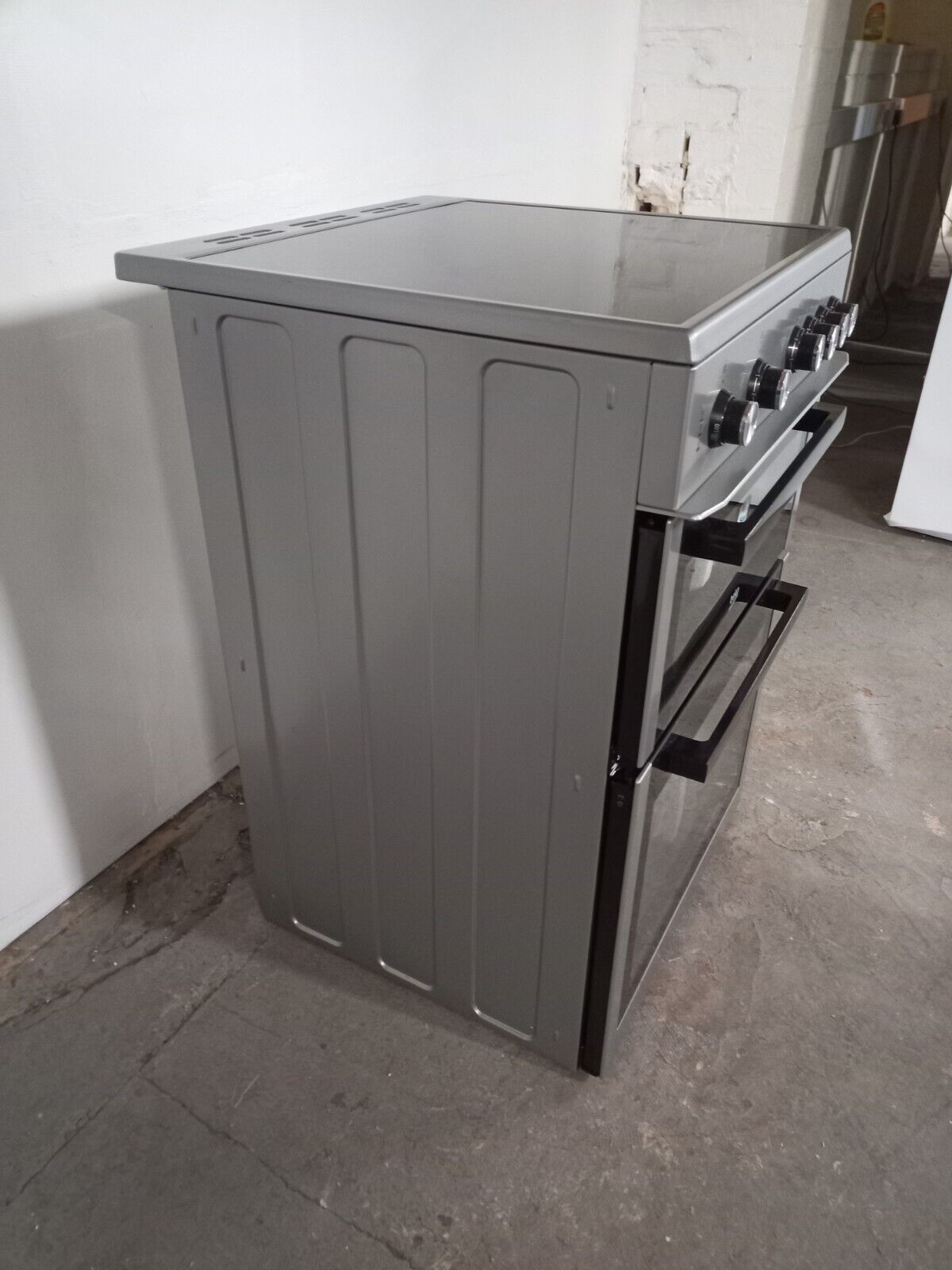 New Graded Silver Beko XTC611S 60cm Electric Ceramic Cooker RRP£479 - UK Del J15