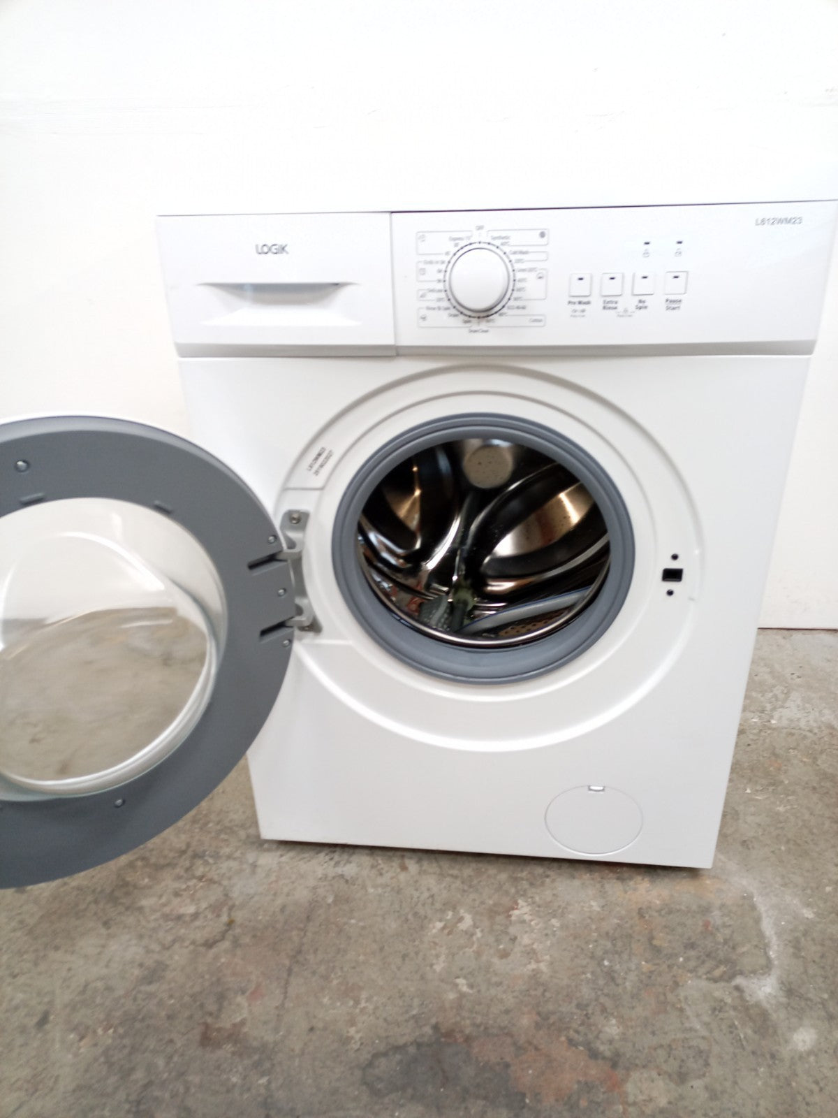 New Graded Logik L612WM23 6kg Washing Machine 1200 Spin RRP£239 C4