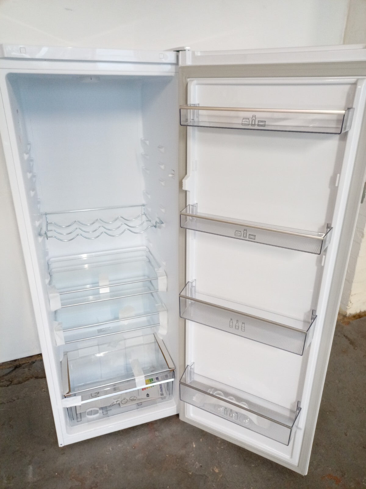 New Graded  Beko SSM4554 Tall Larder FrIdge RRP £419! -P7