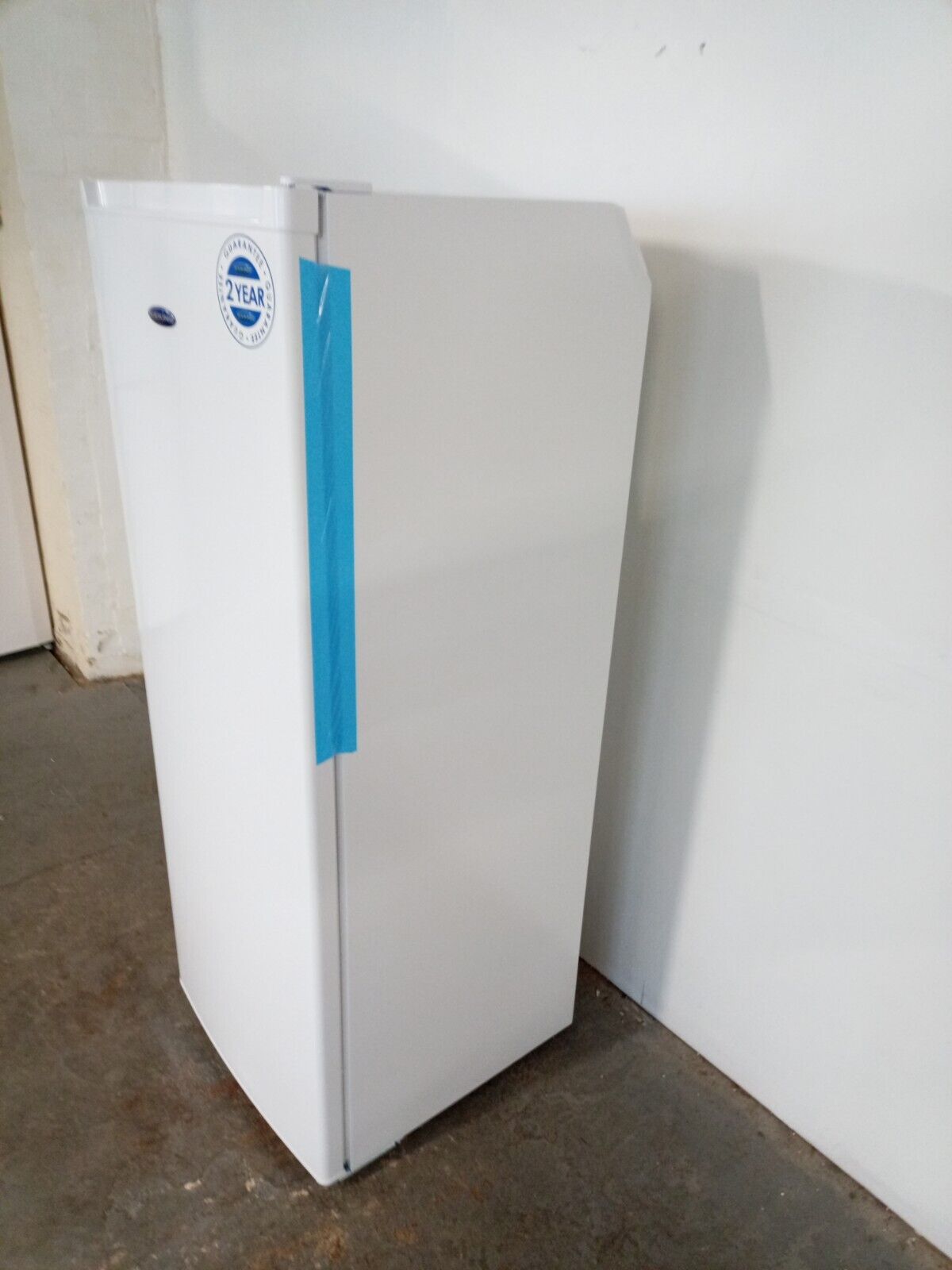 New Graded IceKing RZ204EW Large 168 ltr Frost Free Freezer-RRP £329 N6