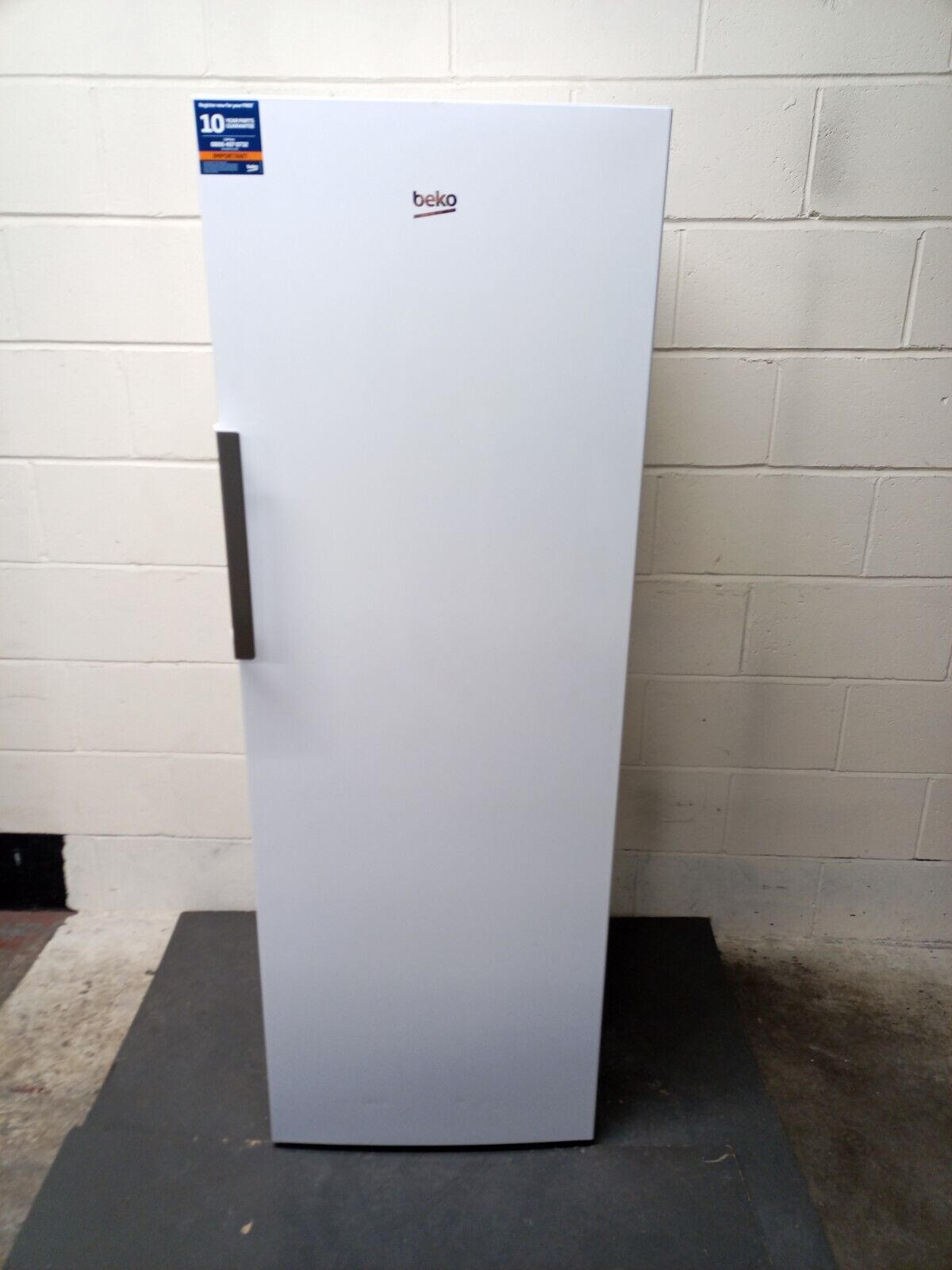 New Graded Beko LSP4671W 367Ltr  Larder Fridge - RRP£499 (F1)
