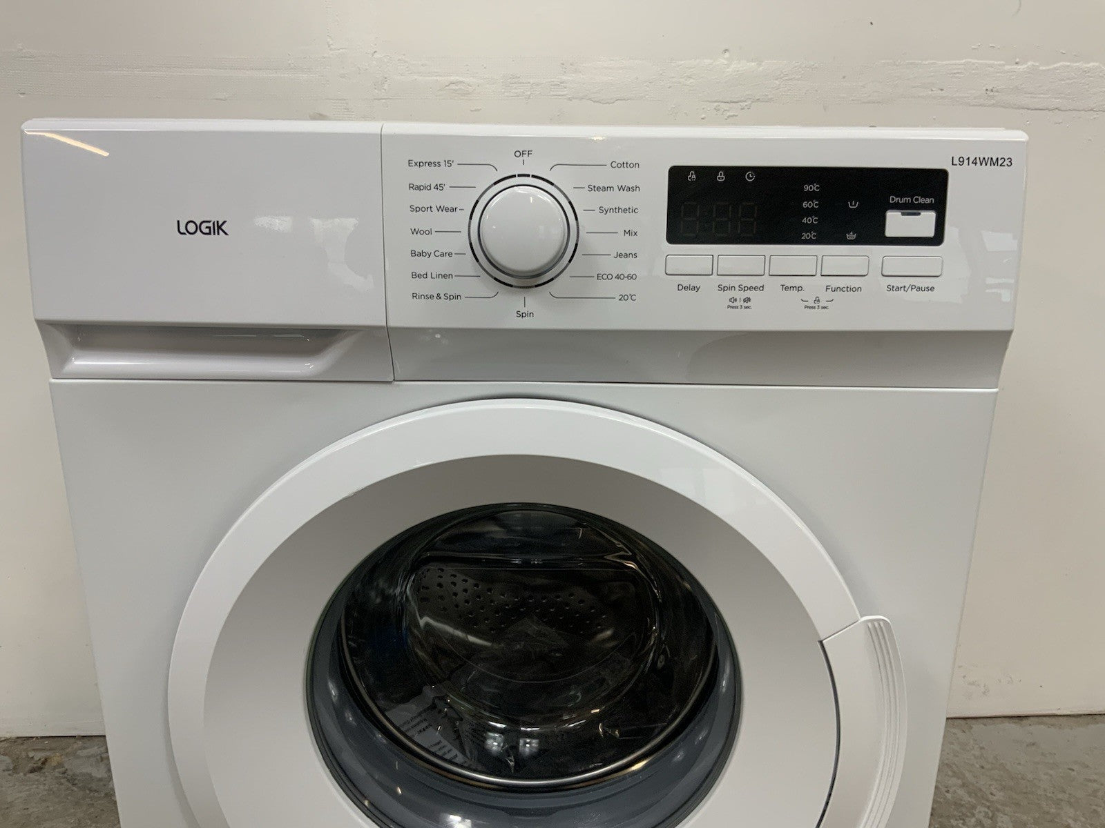 New Graded Logik L914WM23 9kg Washing Machine 1400 Spin RRP£299 R52