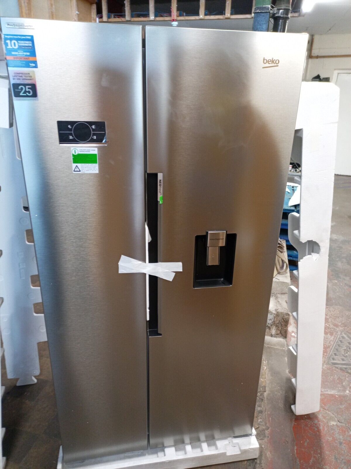 New Stainless Steel Beko ASD2542VX American Fridge Freezer RRP£899 F14