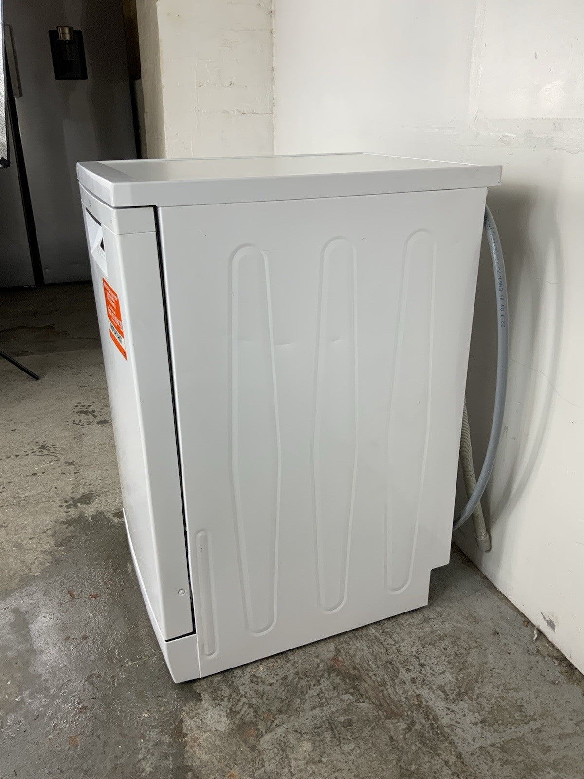 New Graded Beko HygieneIntense BDFS16020W Slimline Dishwasher - White - F33