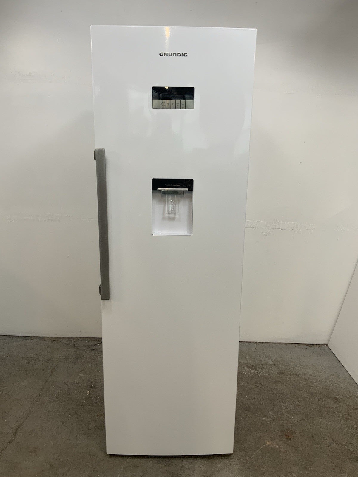 New Graded  GRUNDIG GSN30710DW Tall Fridge - White RRP £649! -K55