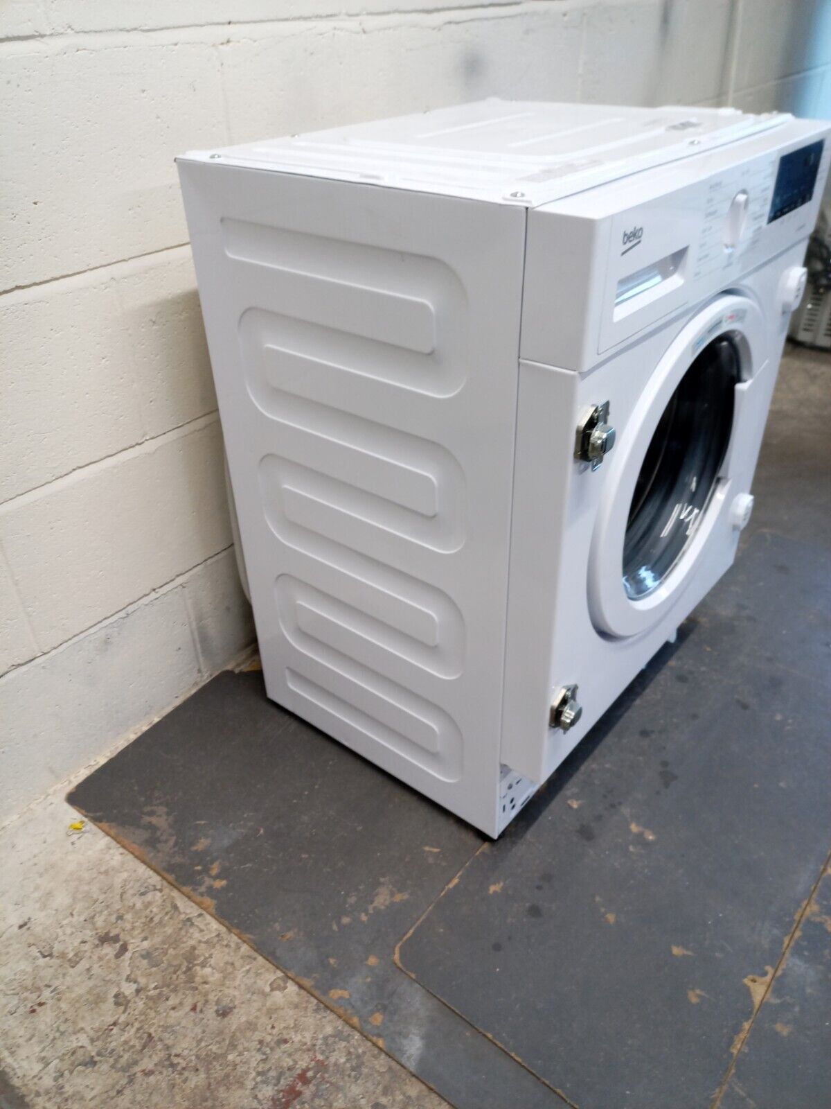 New Graded Beko WTIK7211 Integrated 7 kg 1200 Spin Washing Machine J2