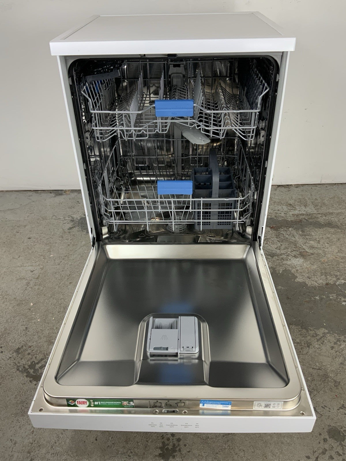 New Graded White BEKO BDFN15420W Pro HygieneIntense  Full-size Dishwasher F30