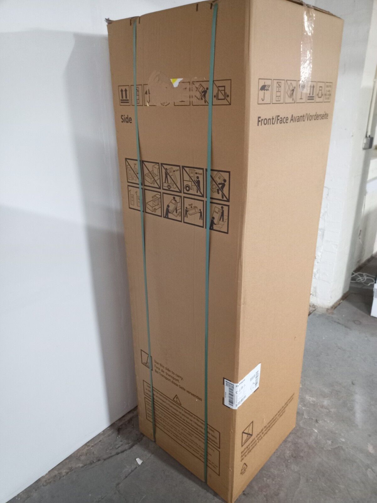 New Graded Beko FNT4454I Integrated Tall  Freezer RRP £679 UK Del M29