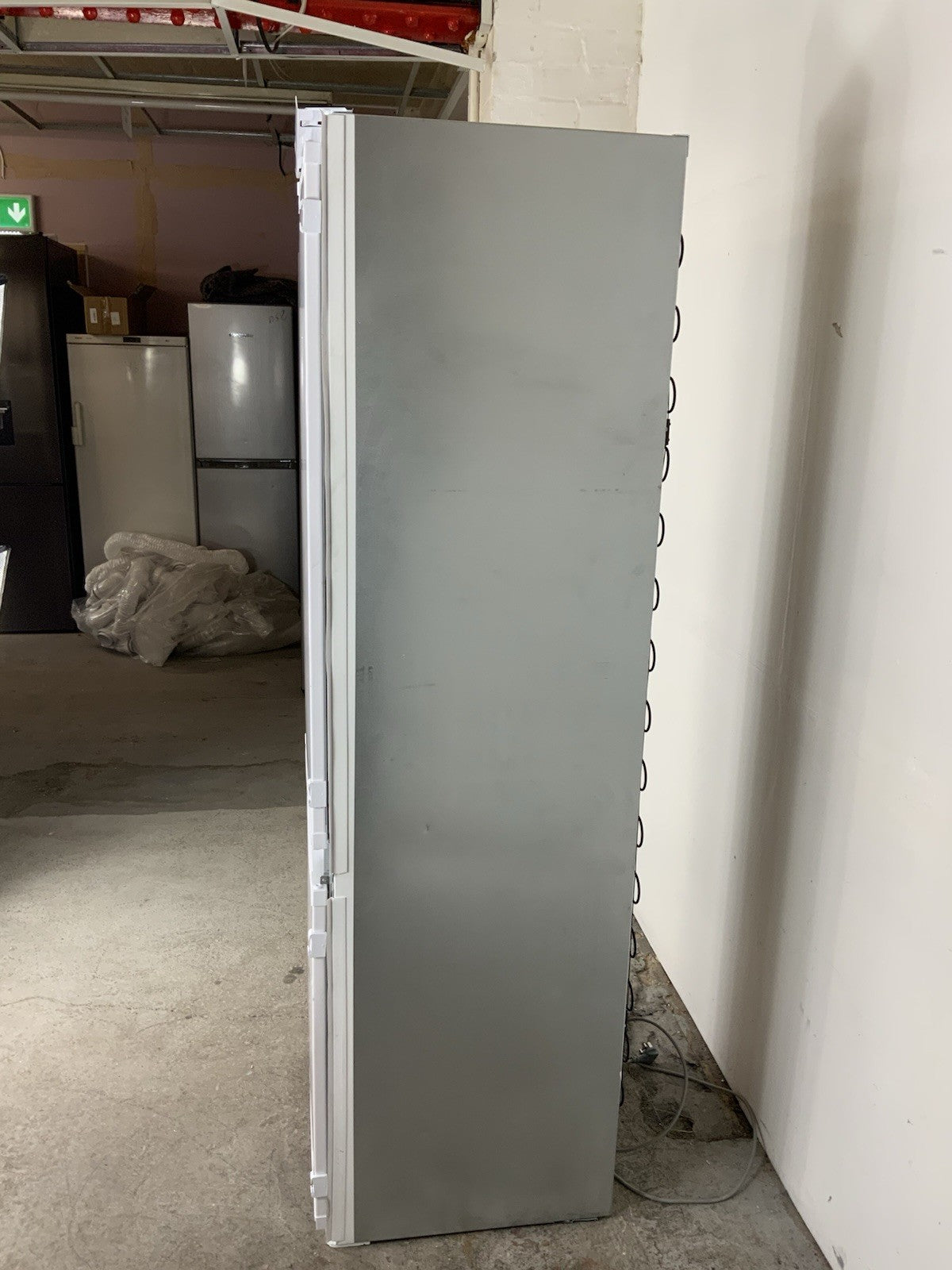 New Graded BEKO BCFD473 Integrated  70/30 Fridge Freezer RRP £549! UK Del F57