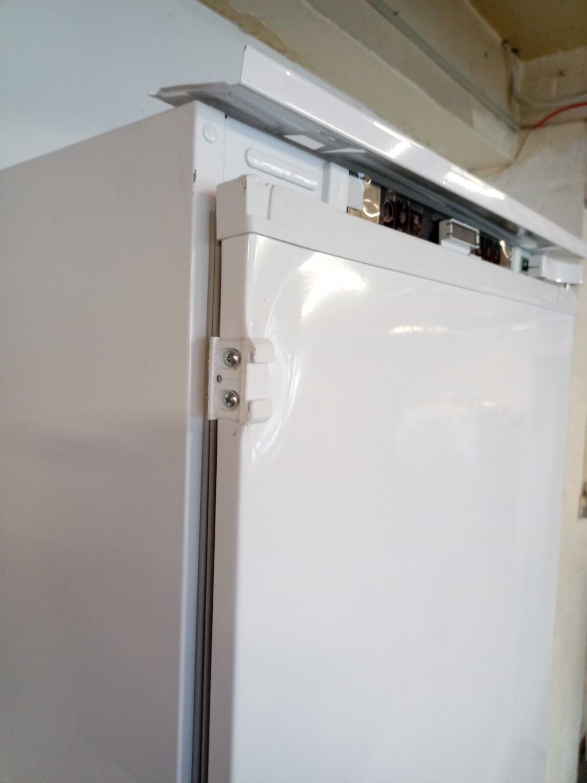 New Graded BEKO BCND4V973 193cm Integrated  70/30 Fridge Freezer RRP £719! T15