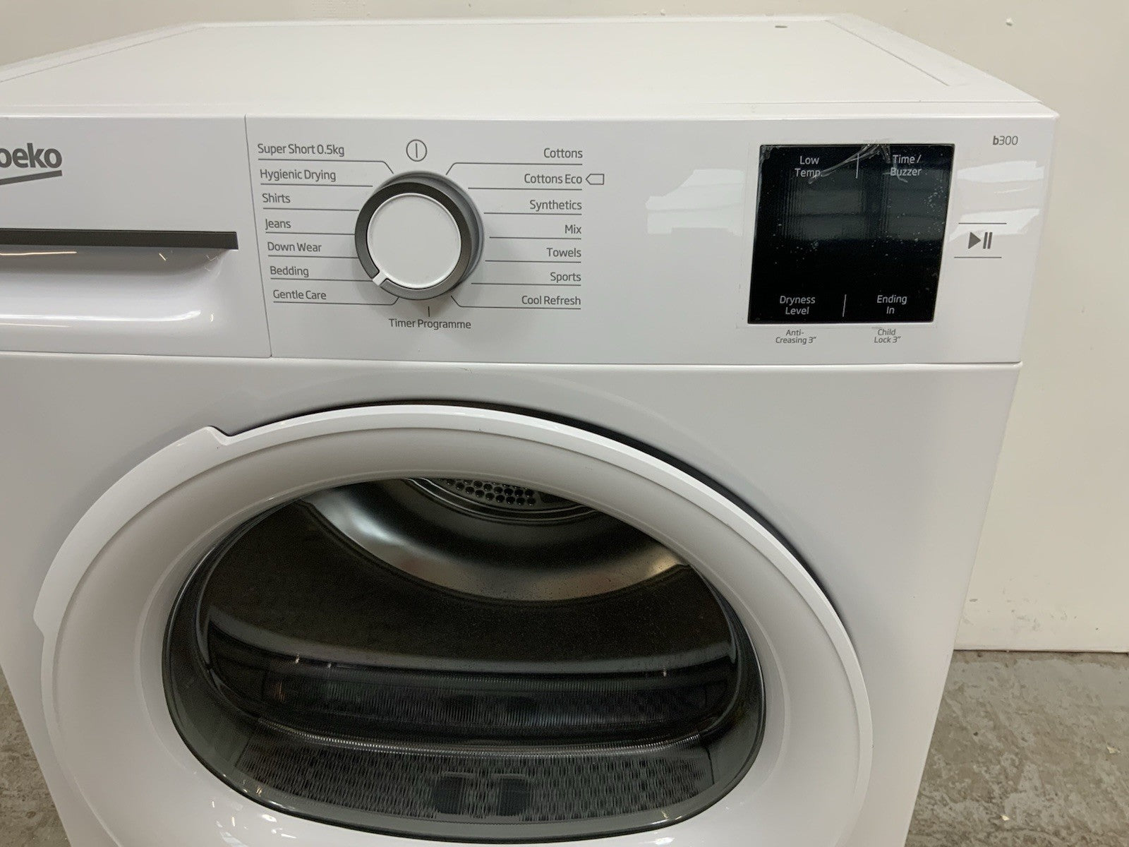 New Graded  Beko BMN3T3823W 8kg Heat Pump Tumble Dryer - Whiter RRP£399 R23