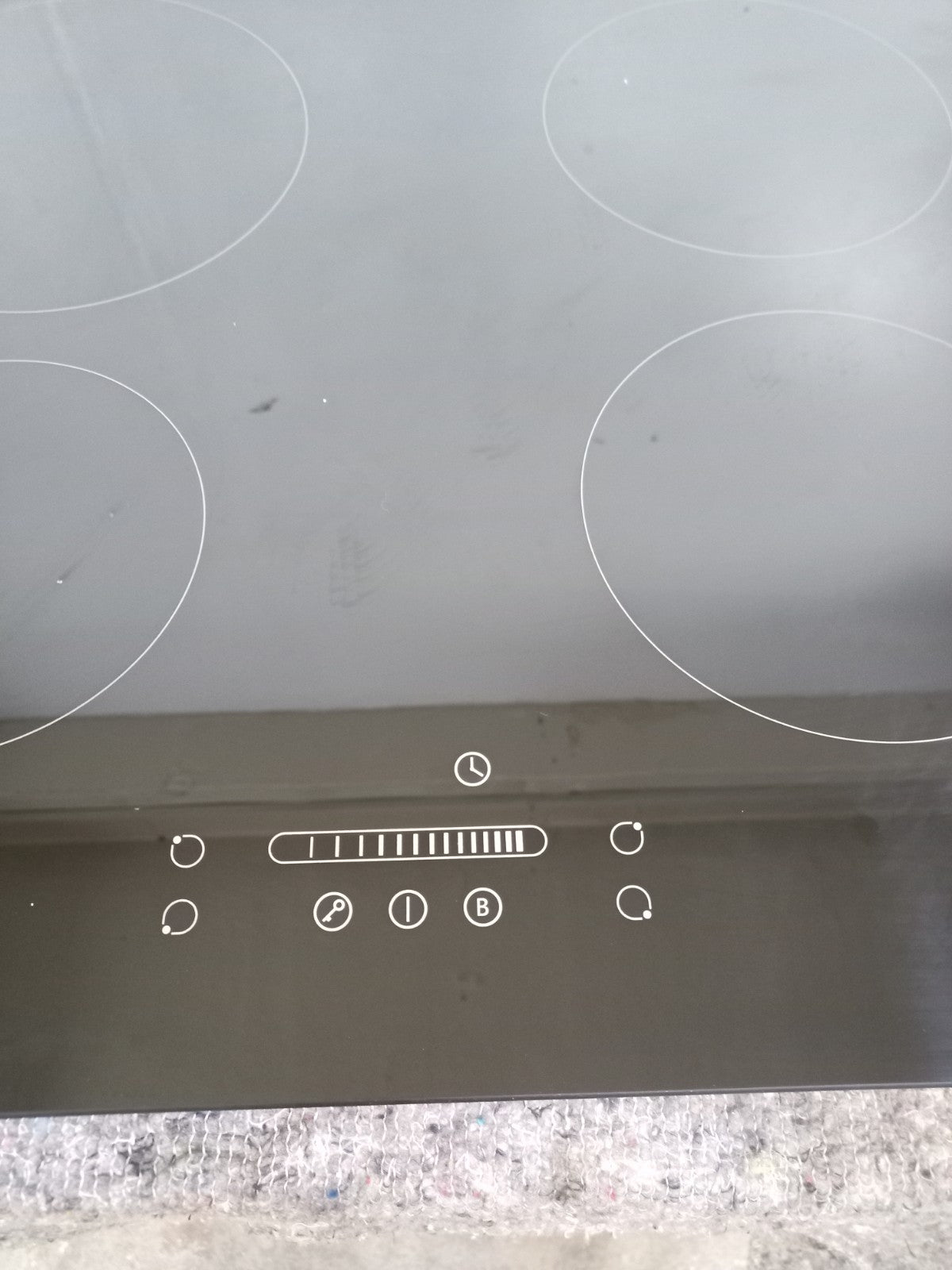 New Graded Logik  LINDHOB23 59 cm Ceramic Induction Hob - Black RRP£379 N71