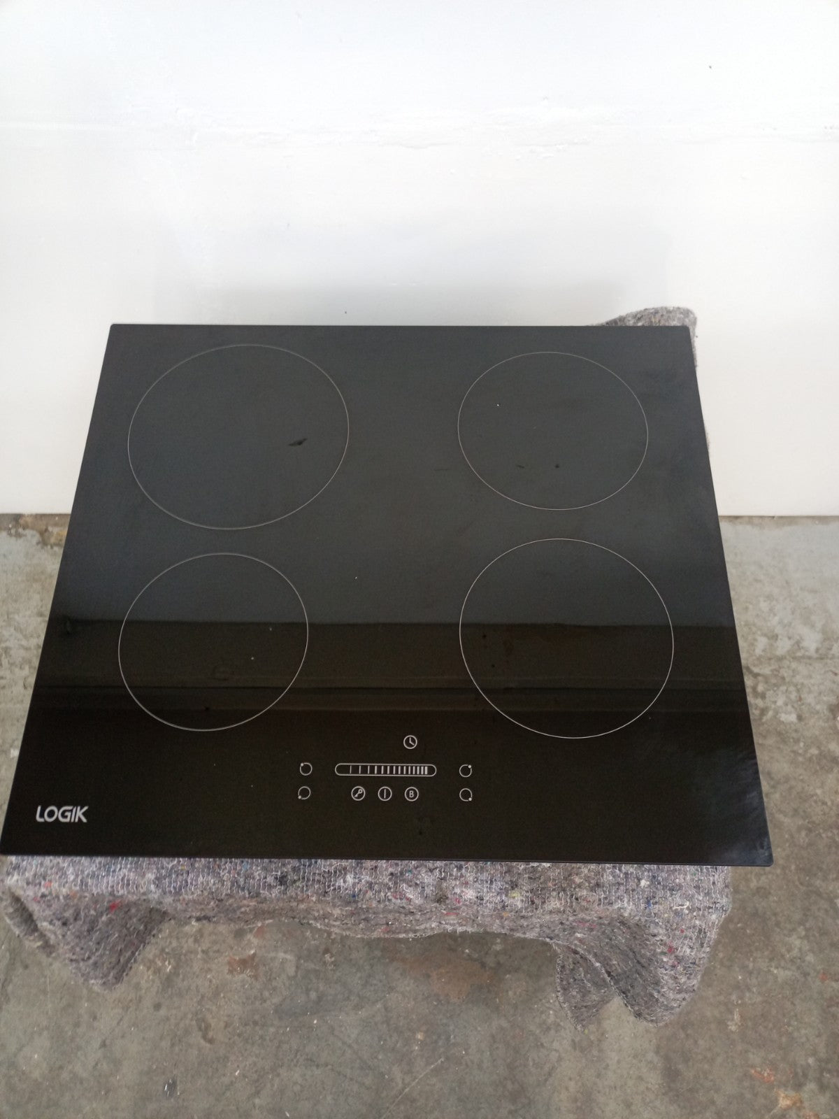 New Graded Logik  LINDHOB23 59 cm Ceramic Induction Hob - Black RRP£379 N71