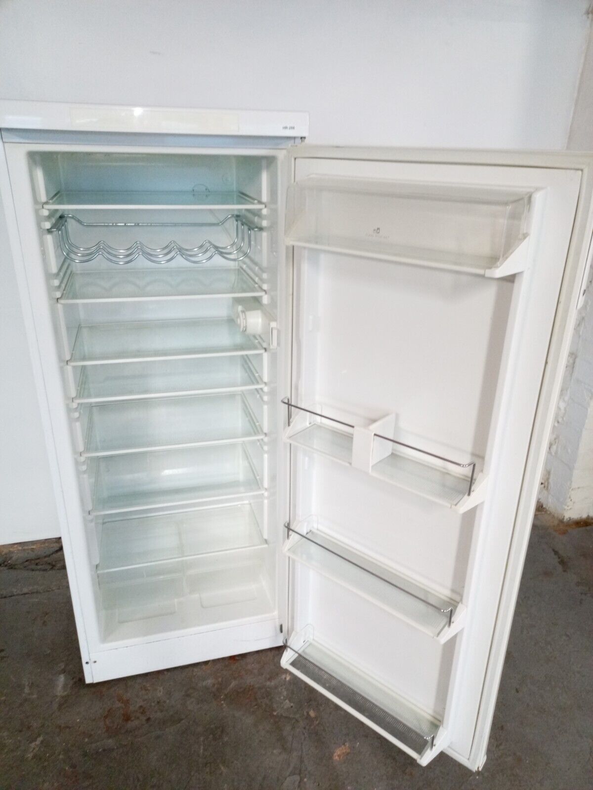 Tall  Haier HR-288 250 ltr  Tall  Fridge UK Delivery Q40