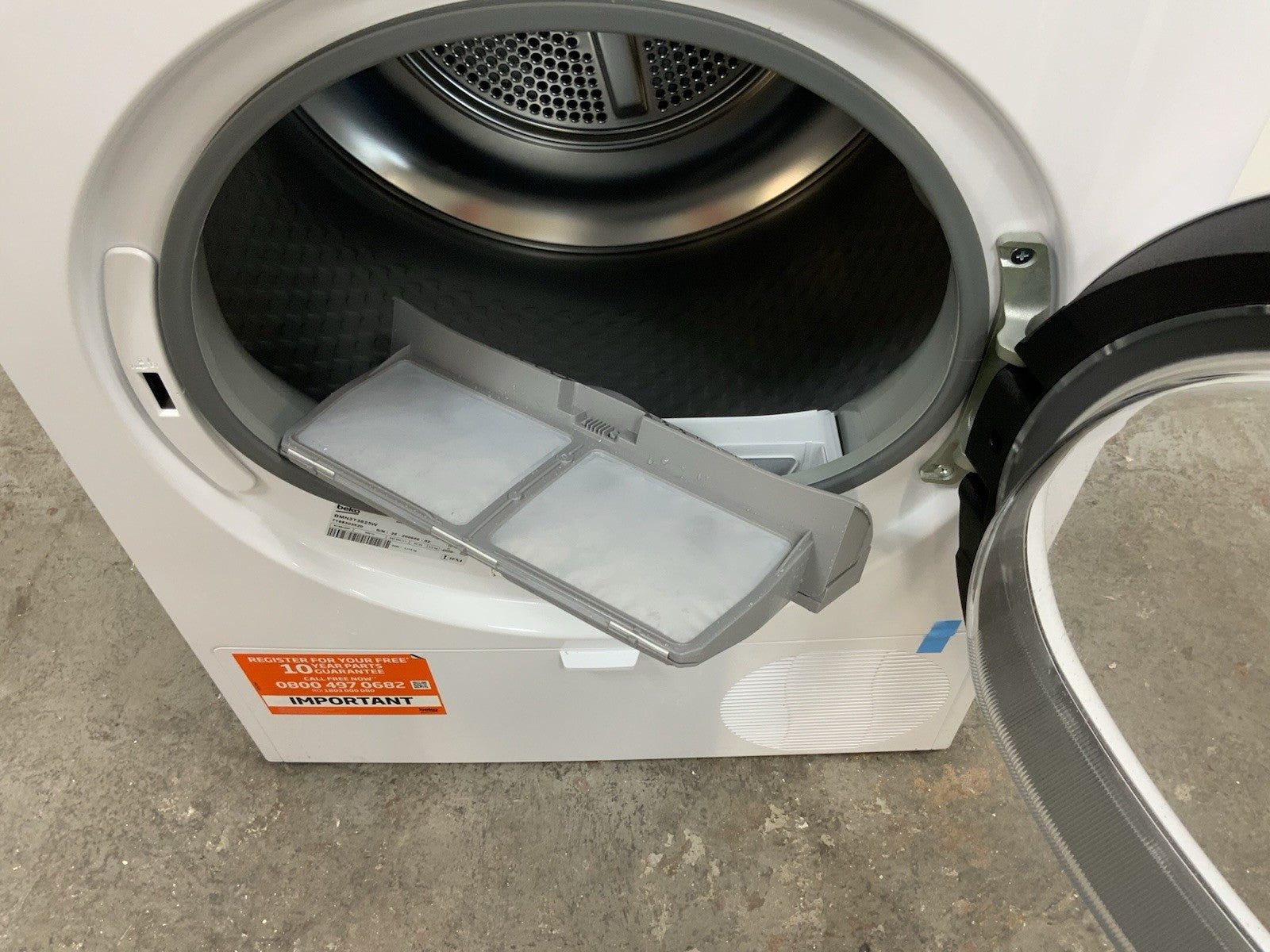 New Graded  Beko BMN3T3823W 8kg Heat Pump Tumble Dryer - Whiter RRP£399 R23