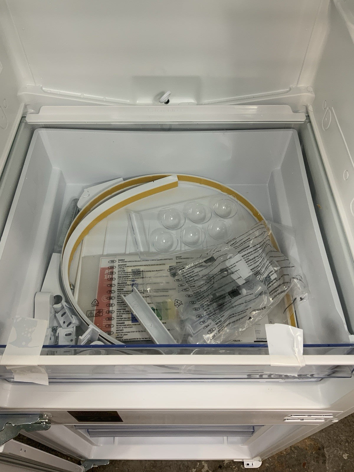 New Graded Beko BCFD4V73 Integrated  70/30 Fridge Freezer RRP £529 R11