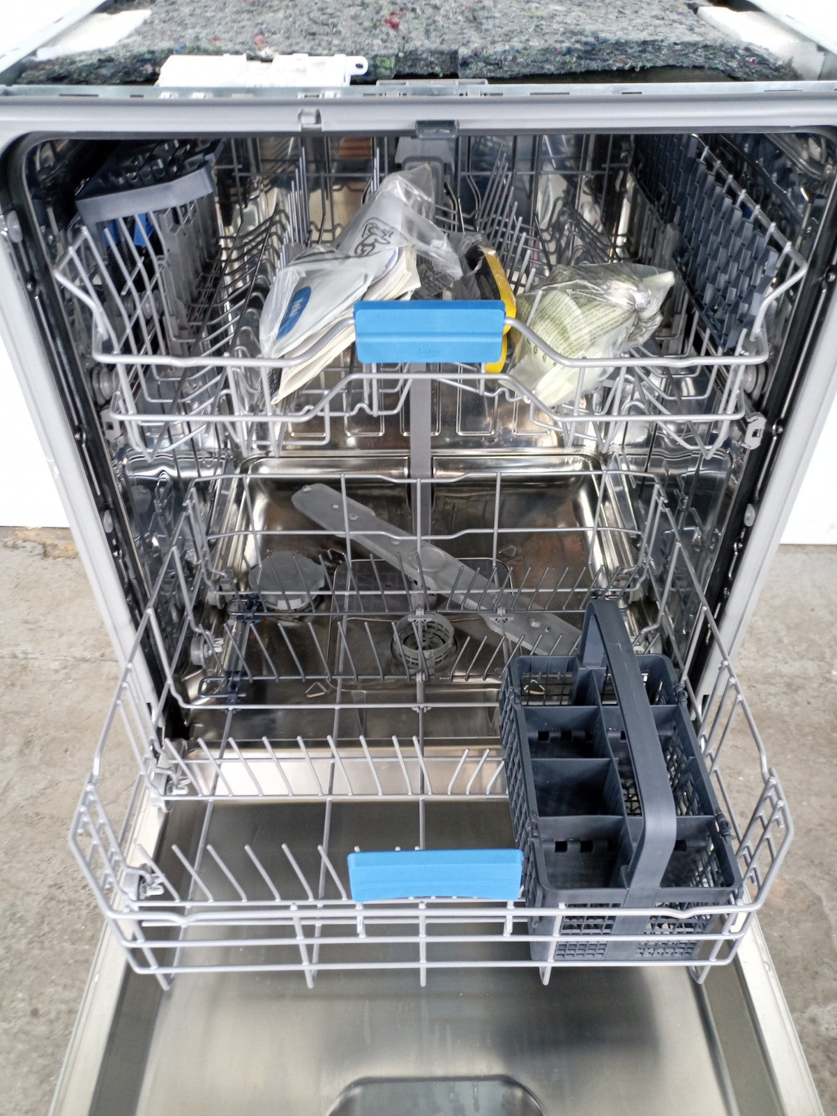 New Graded BEKO BDIN16440 Full-size Fully Integrated Dishwasher RRP £369 V7