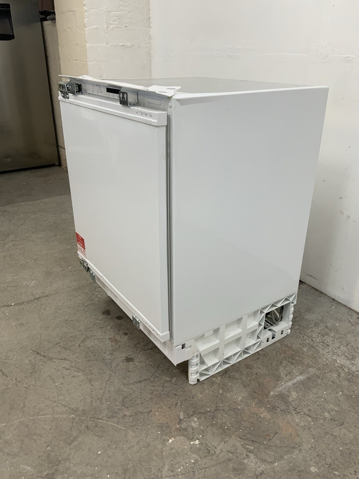 New Graded Beko FSE1654IU Integrated Undercounter Fridge Icebox RRP£399 K88