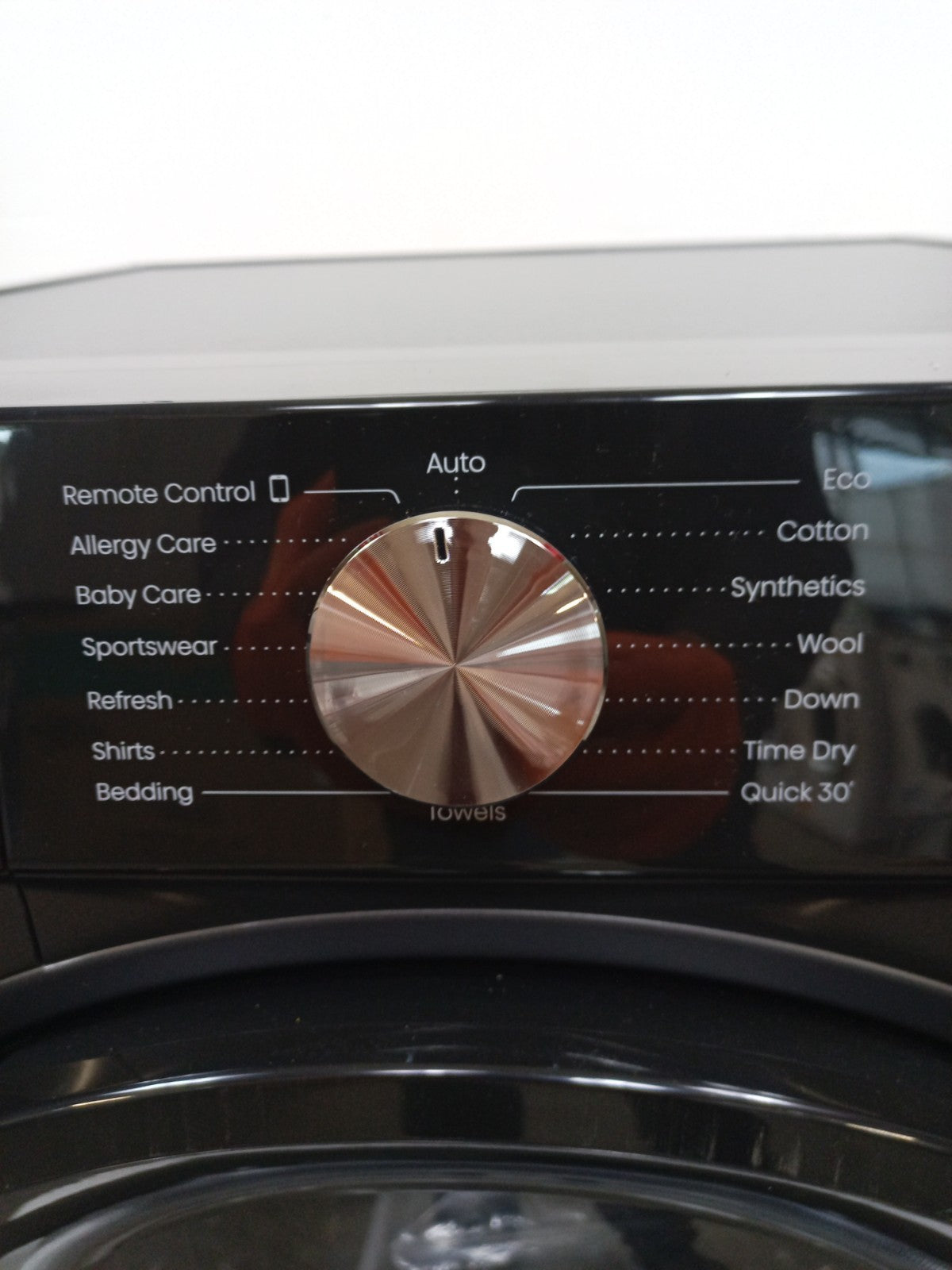 New Boxed Hisense DH3S902BB3 9Kg Heat Pump Dryer A+++ Black RRP£549 M23