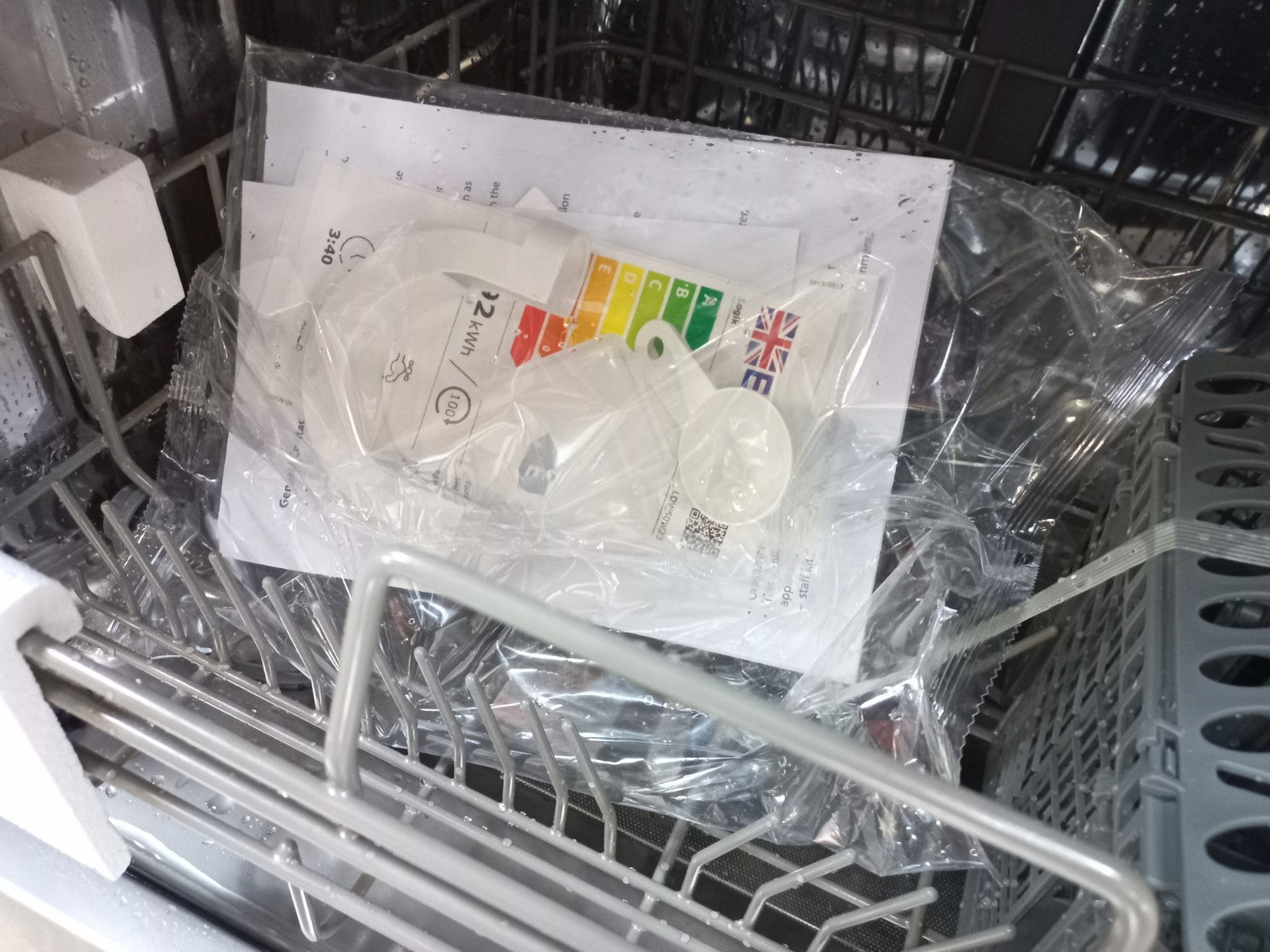 New Graded Black Logik  LDW60W23 Full Size Dishwasher RRP£249 C16