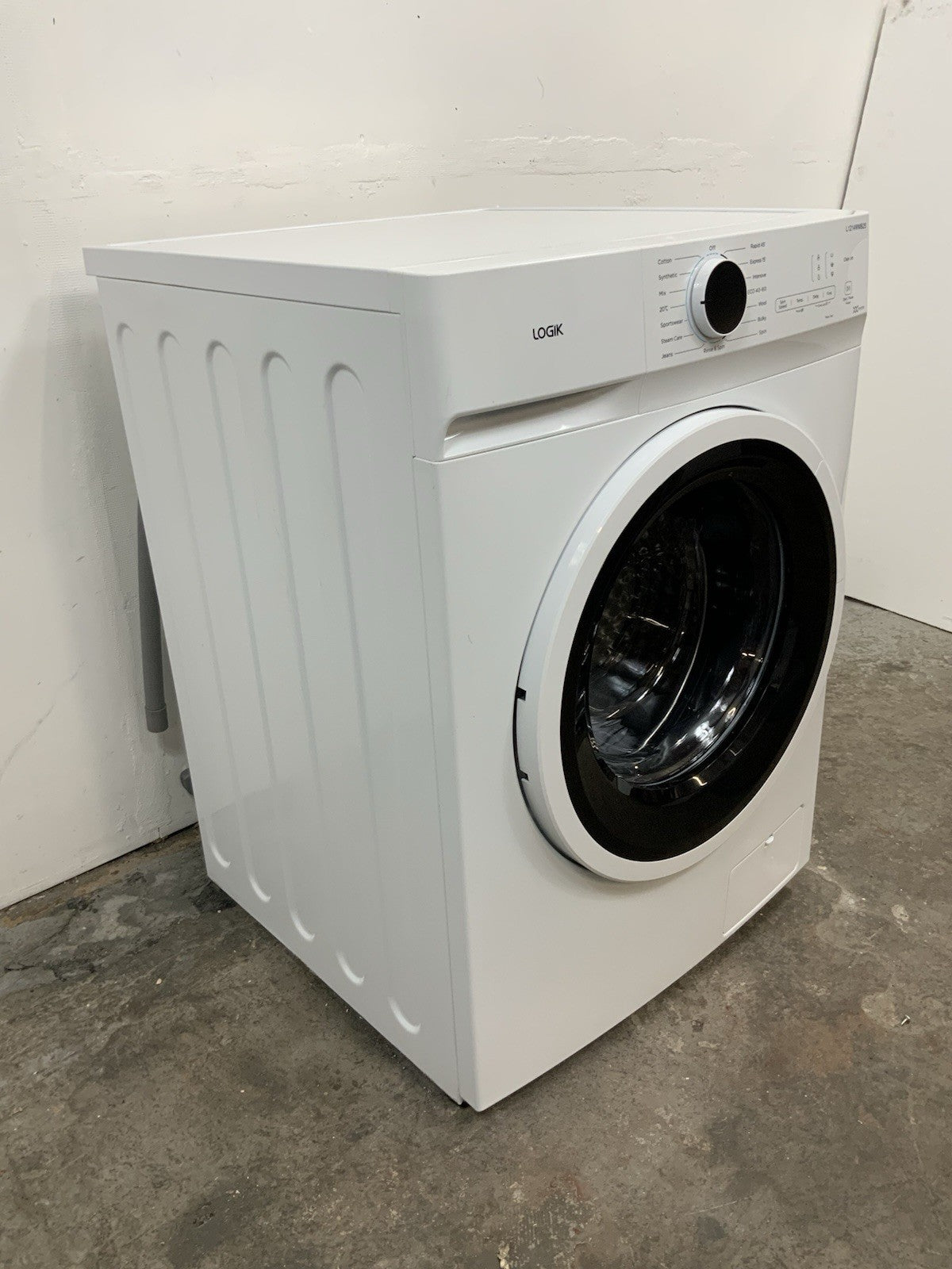 New Graded Logik L1214WMB25 12kg Washing Machine 1400 Spin RRP£349 P52