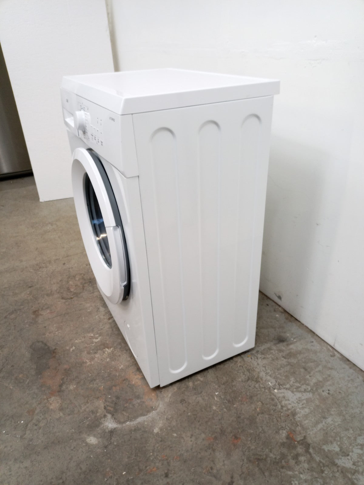 New Graded Logik L612WM23 6kg Washing Machine 1200 Spin RRP£239 C4