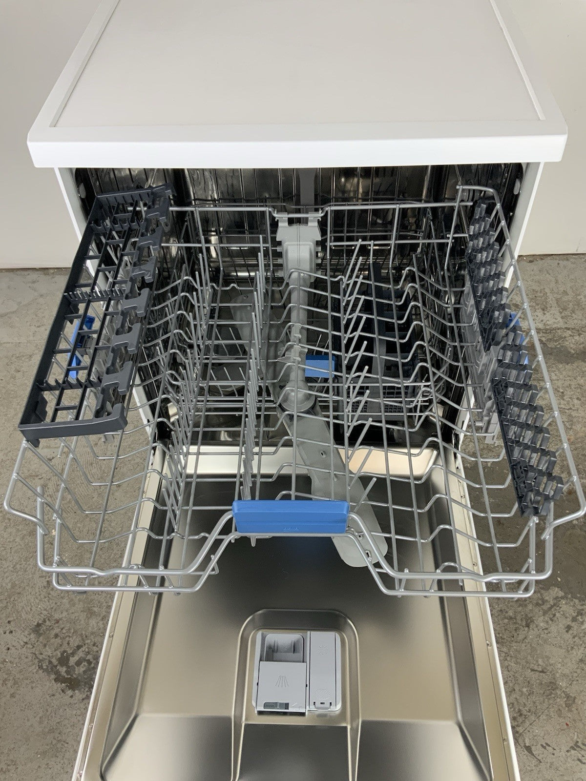 New Graded White BEKO BDFN15420W Pro HygieneIntense  Full-size Dishwasher F30