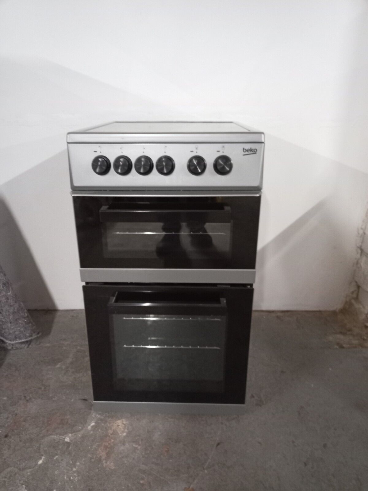 New Graded Silver Beko KDC5422AS  50 cm Electric Ceramic Cooker - RRP£399 W16