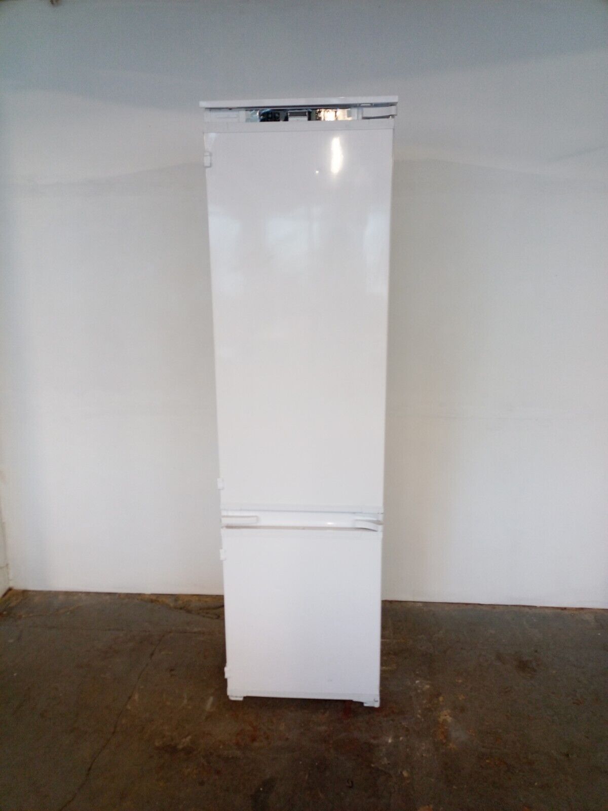 New Graded BEKO BCND4V973 193cm Integrated  70/30 Fridge Freezer RRP £719! T15