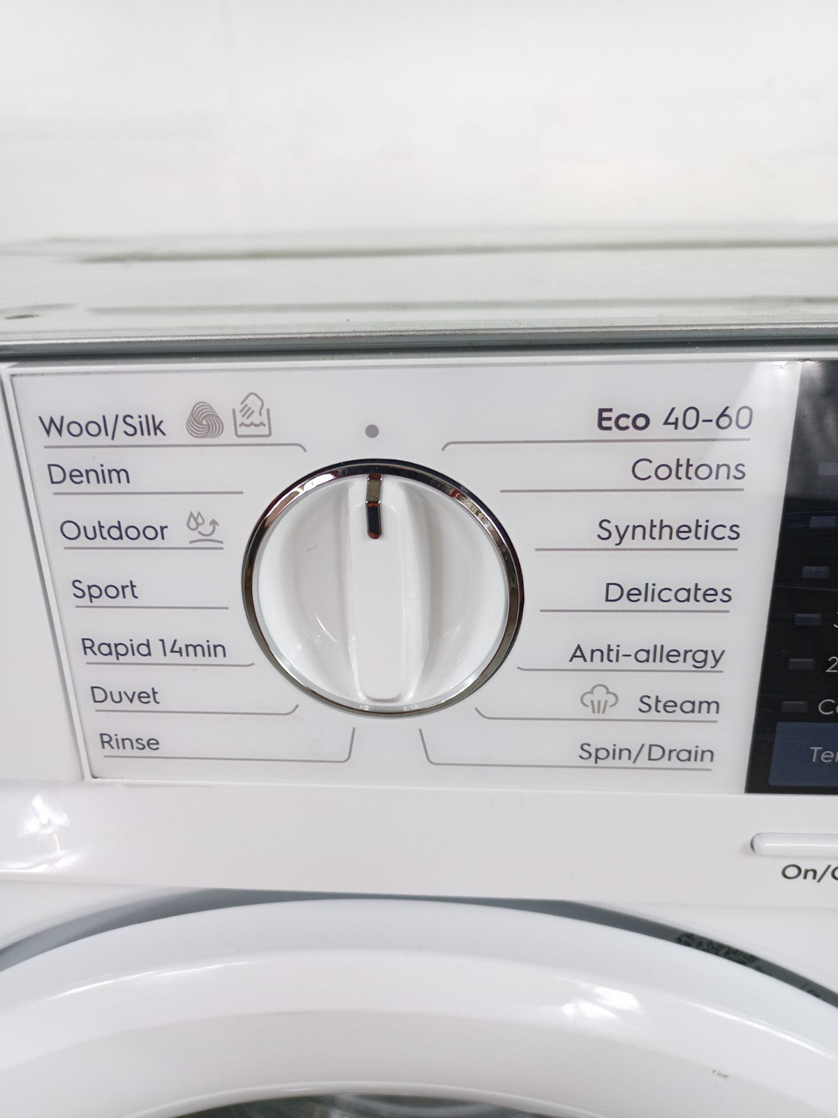 New Graded Electrolux E772F402BI 7Kg Integrated Washing Machine RRP £649 E36