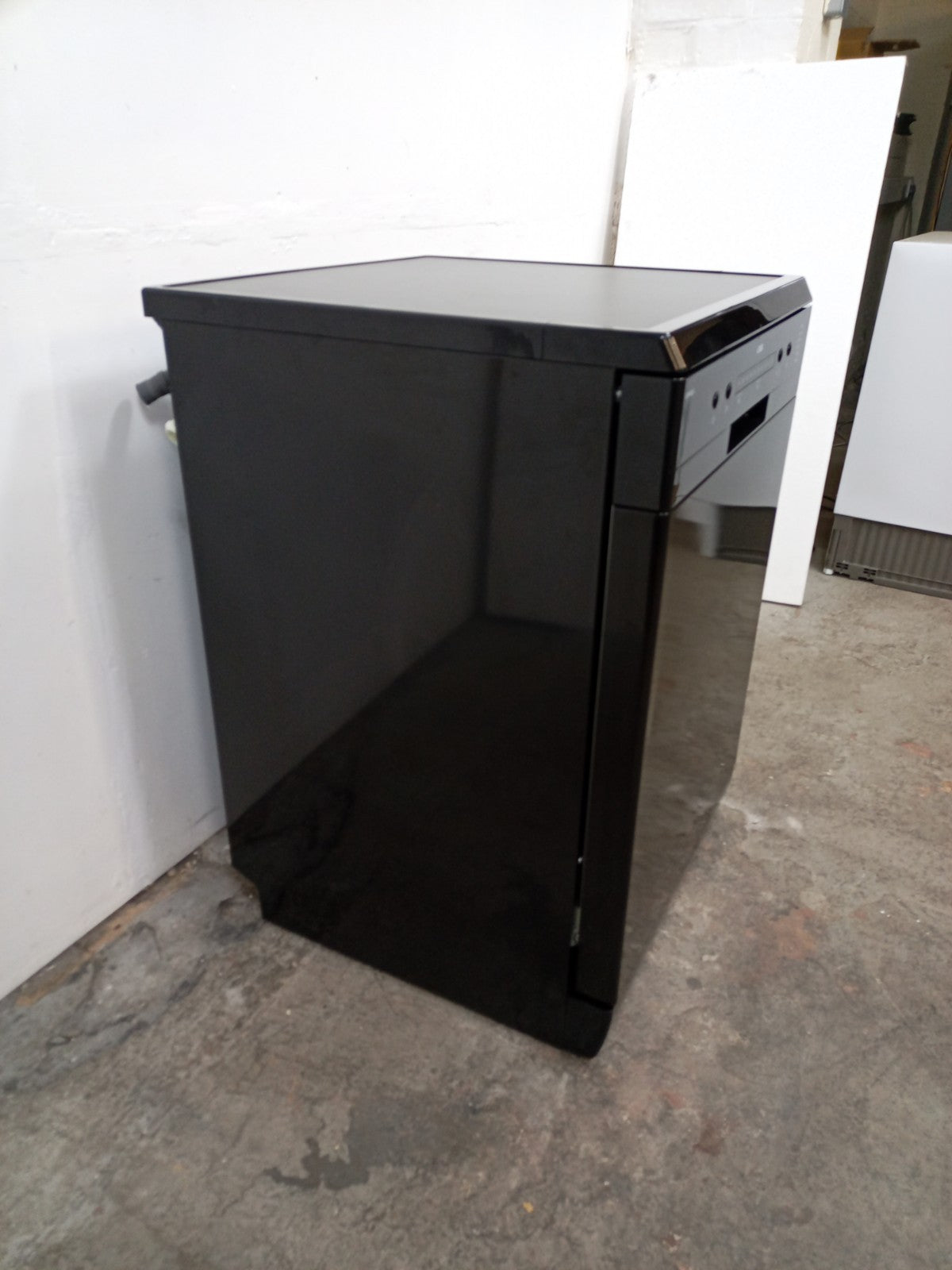 New Graded Black Logik  LDW60B23 Full Size Dishwasher RRP£249 C15
