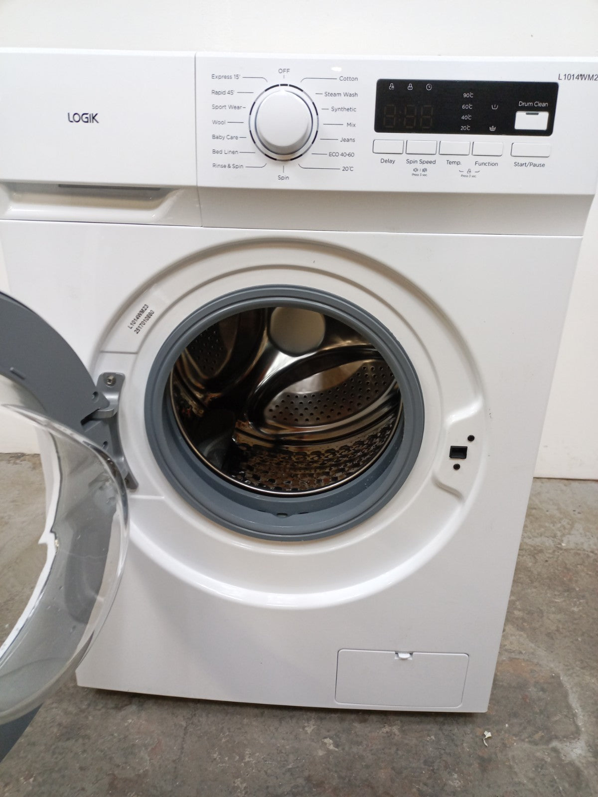 New Graded Logik L1014WM23 10kg Washing Machine 1400 Spin RRP£299 C9